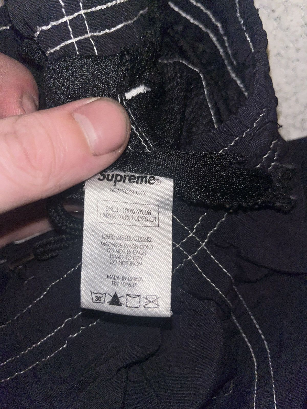 Supreme Supreme Arc Logo Water Shorts Mens Size Large ‘Black’ Size US 33 - 6 Thumbnail