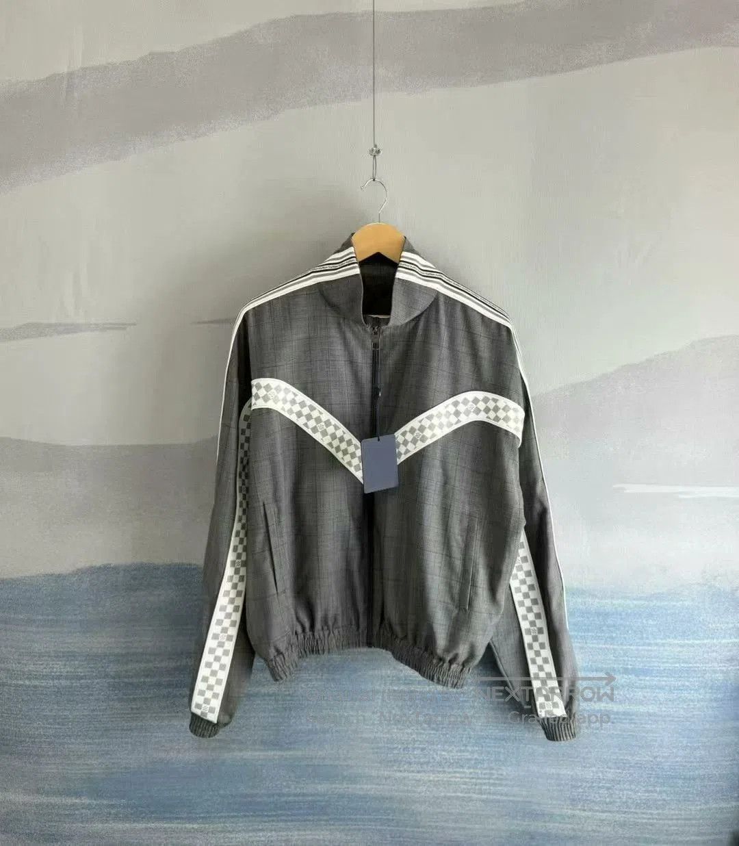 Louis Vuitton louis vuitton gray white checker zip jacket. Size US M / EU 48-50 / 2 - 1 Thumbnail