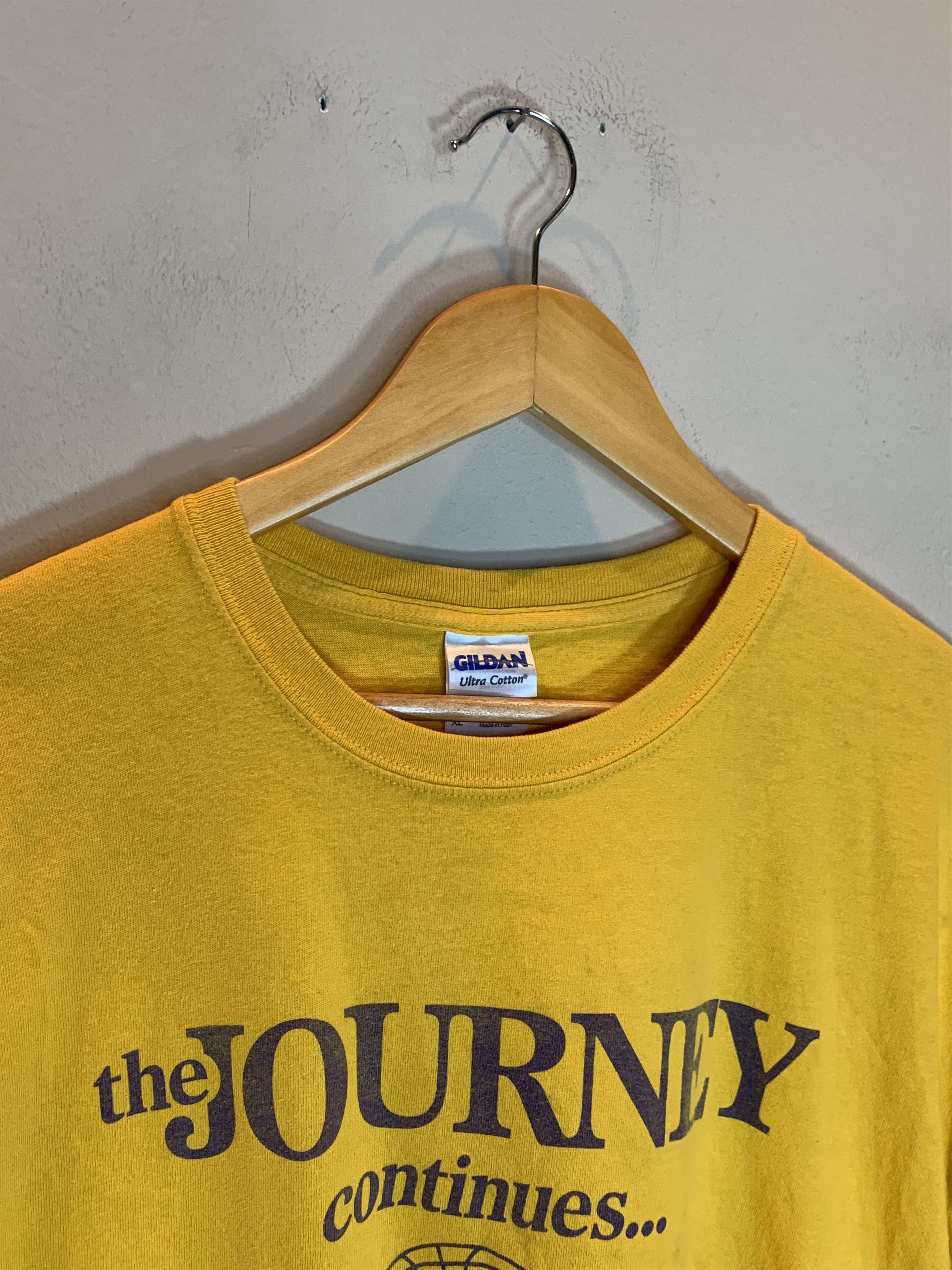 Vintage RARE* Vintage Los Angeles Lakers LA Journey Continues Shirt Size US XL / EU 56 / 4 - 5 Thumbnail