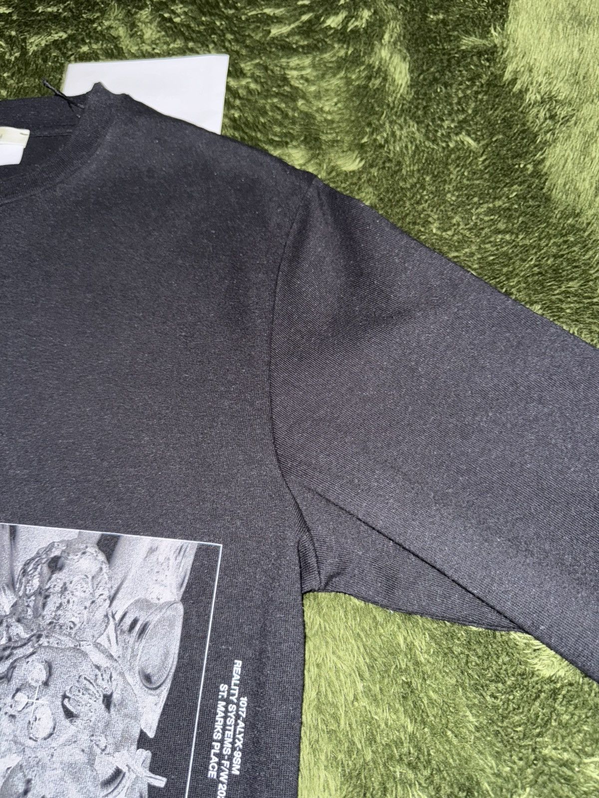 [L] 1017 ALYX 9SM Graphic Print Long Sleeve – Black