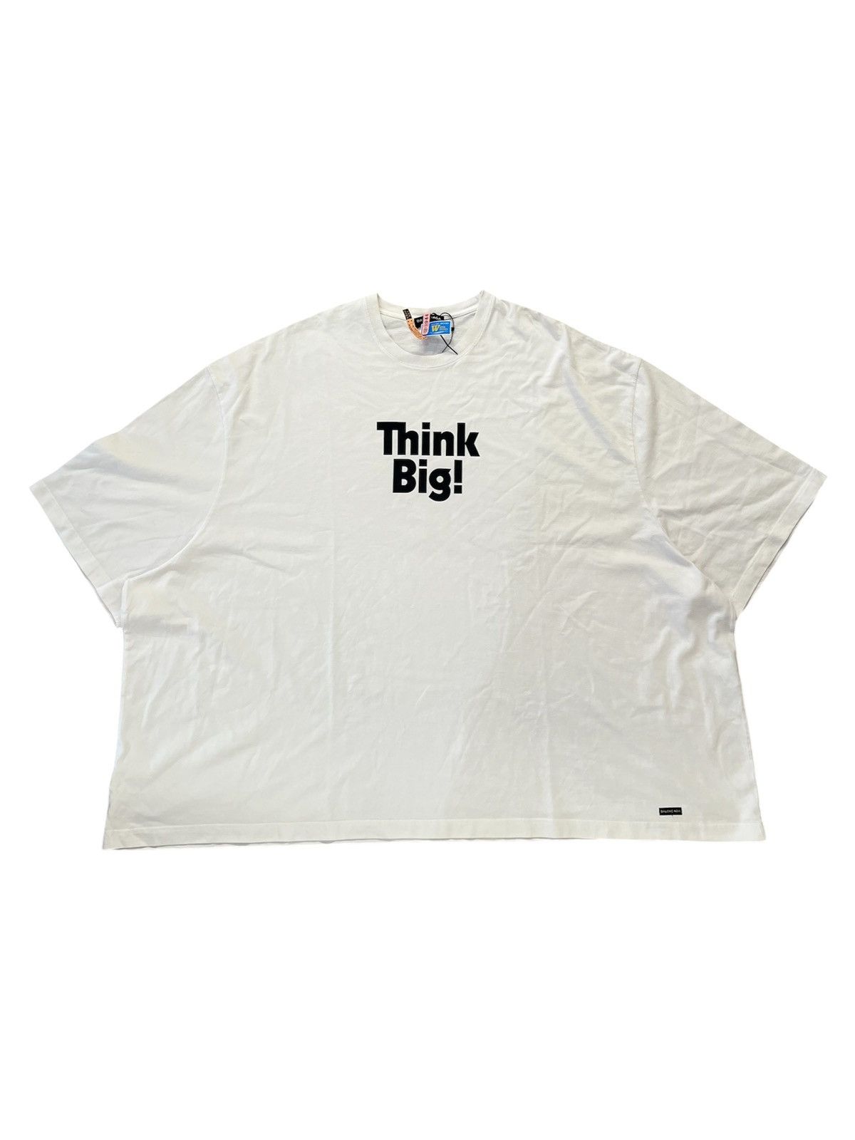 BALENCIAGA Think Big! Tシャツ Balenciaga Balenciaga 24 SS White and Red Archive Apple Music