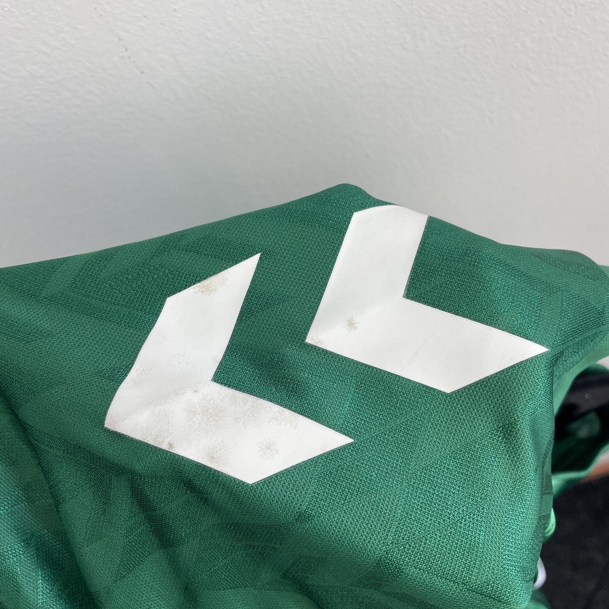Hummel Werder Bremen Home Jersey Shirt Men 2024/2025 size S-M Size US S / EU 44-46 / 1 - 8 Thumbnail