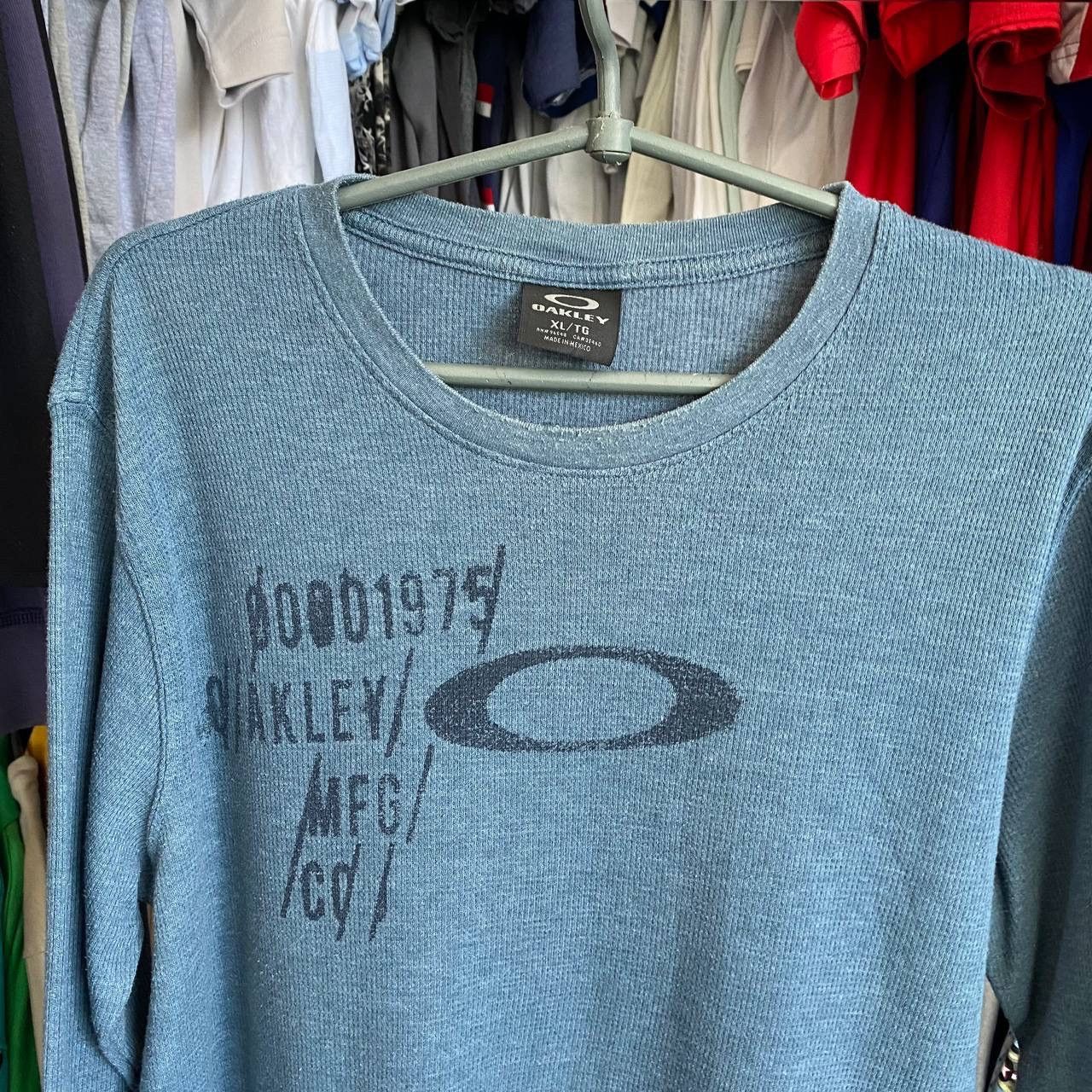 Oakley × Vintage Vintage Oakley Softwear Big Centre Logo outdoor longsleeve Size US XL / EU 56 / 4 - 2 Thumbnail