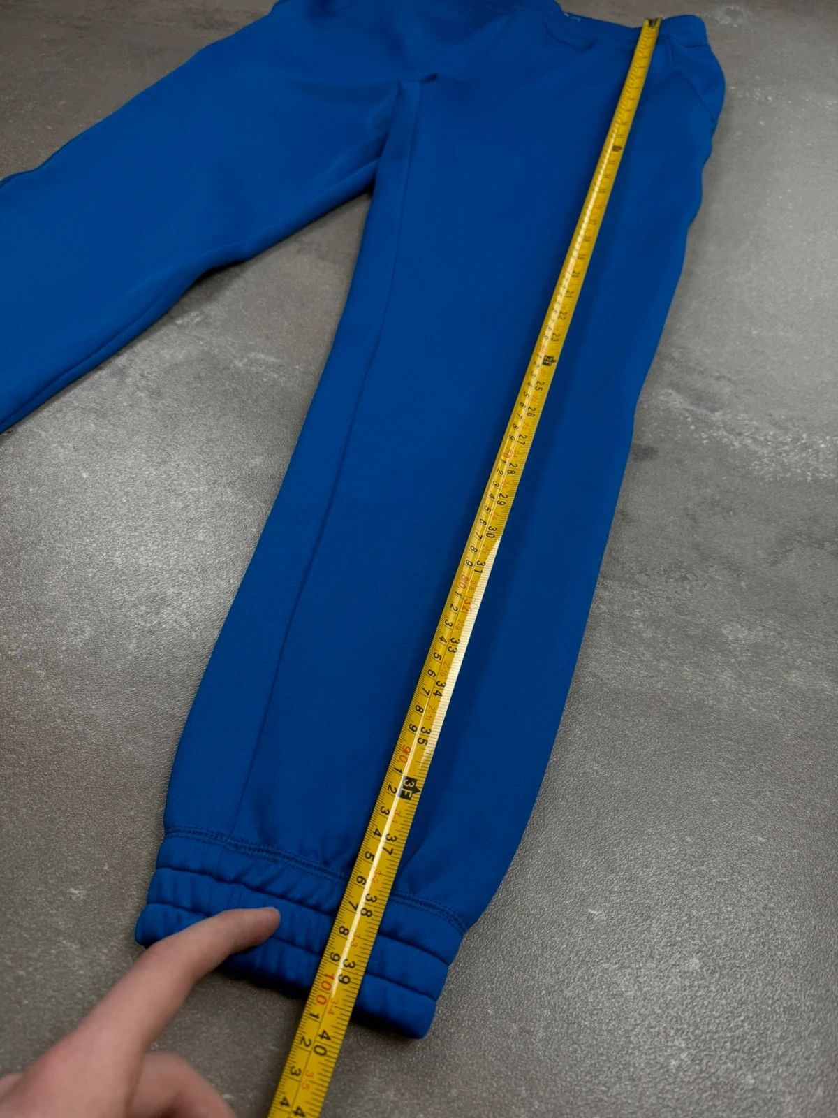 AMI Ami jogging pants street wear luxury Size US 30 / EU 46 - 11 Thumbnail