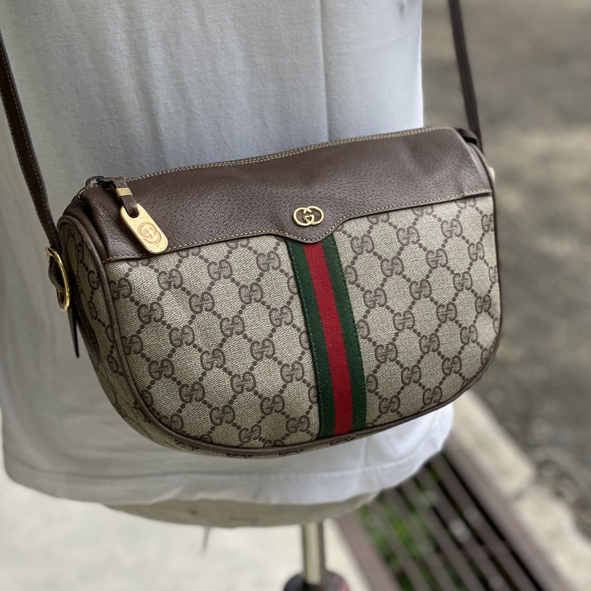 Gucci × Vintage 🔥 Vintage Gucci Sherry Line GG Shoulder Bag | Grailed
