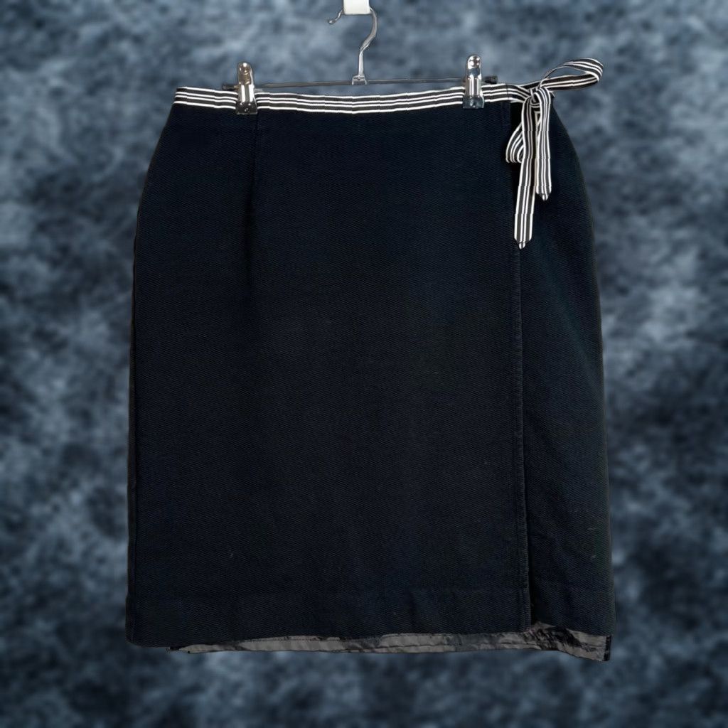 Pendleton Pendleton Black Pencil Skirt Women’s Size 14 with Striped Waistband & Bow Size 36" / US 14 / IT 50 - 1 Thumbnail
