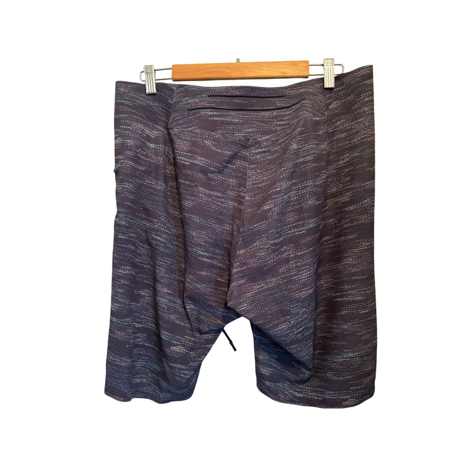 Lululemon Lululemon Grey Swim Short Men's Size 34 Size US 34 / EU 50 - 3 Thumbnail