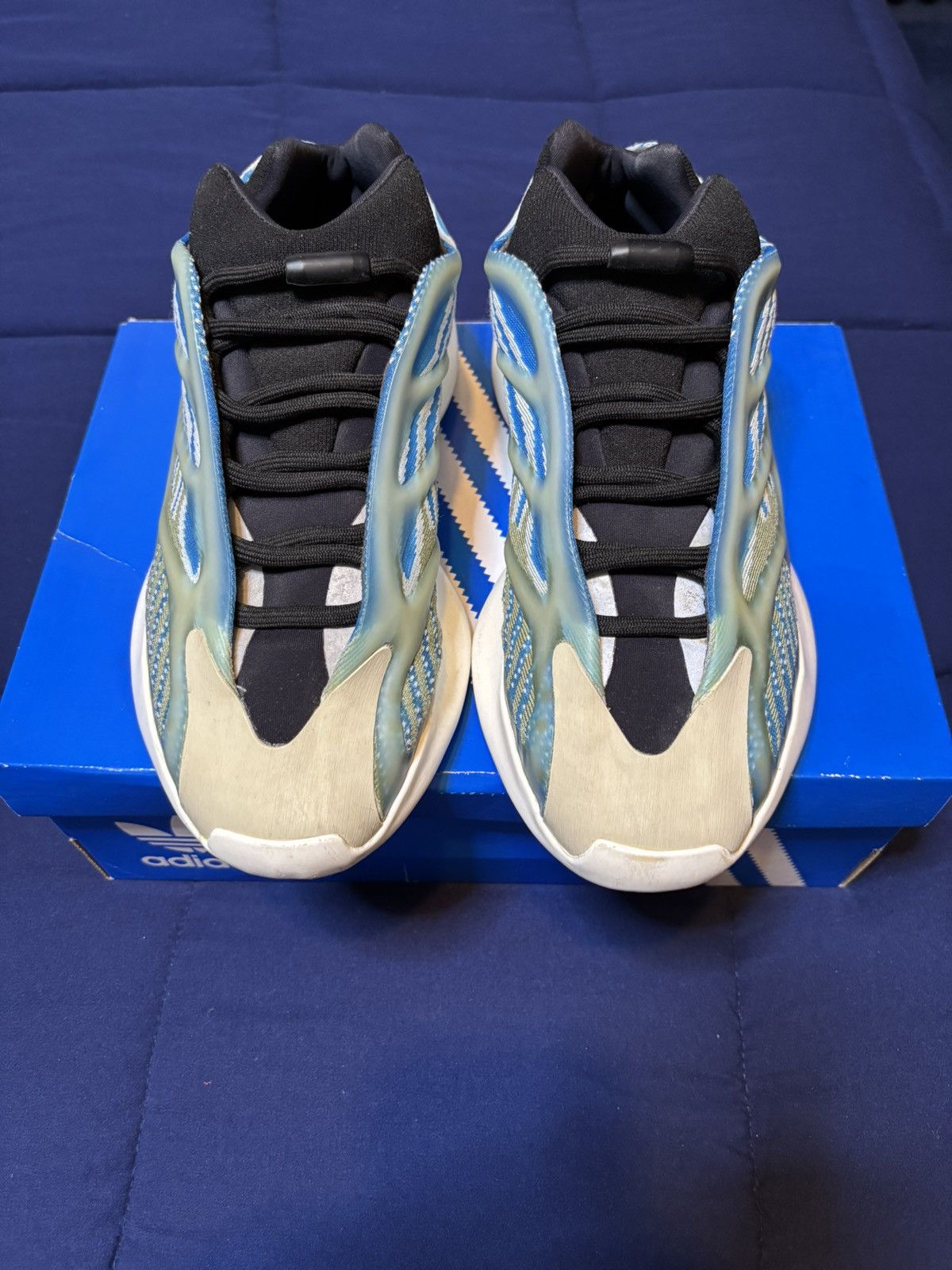 Adidas Yeezy 700 V3 Arzareth 2020 Size 8.5 Size US 8.5 / EU 41-42 - 2 Thumbnail