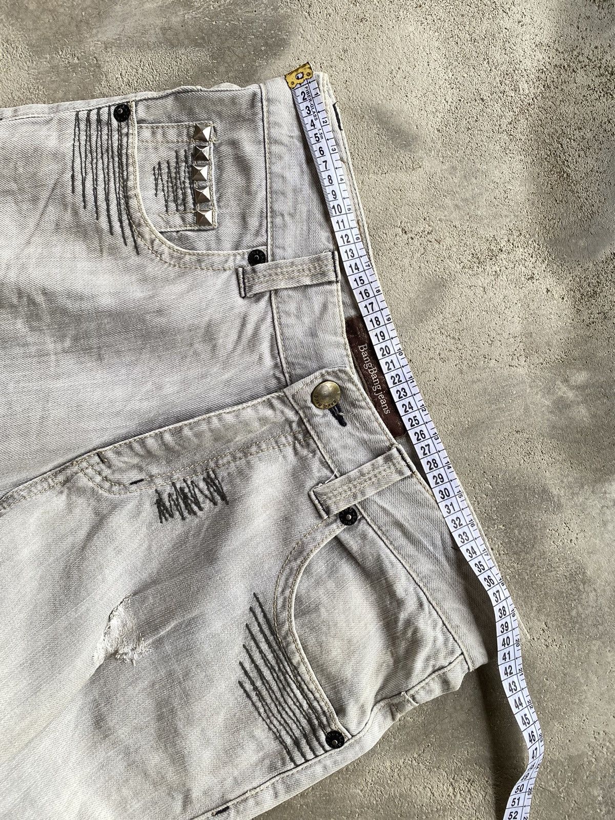 If Six Was Nine × Japanese Brand × Le Grande Bleu (L.G.B.) Bang Bang Ripped Spike Baggy Jeans Size US 31 - 11 Thumbnail