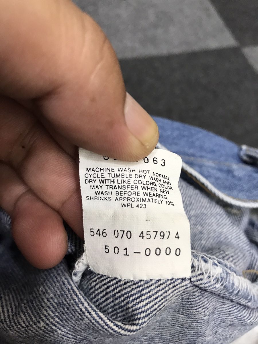 Levi's VL208 Vintage Levis 501 Medium Wash Jeans Size US 28 / EU 44 - 15 Thumbnail