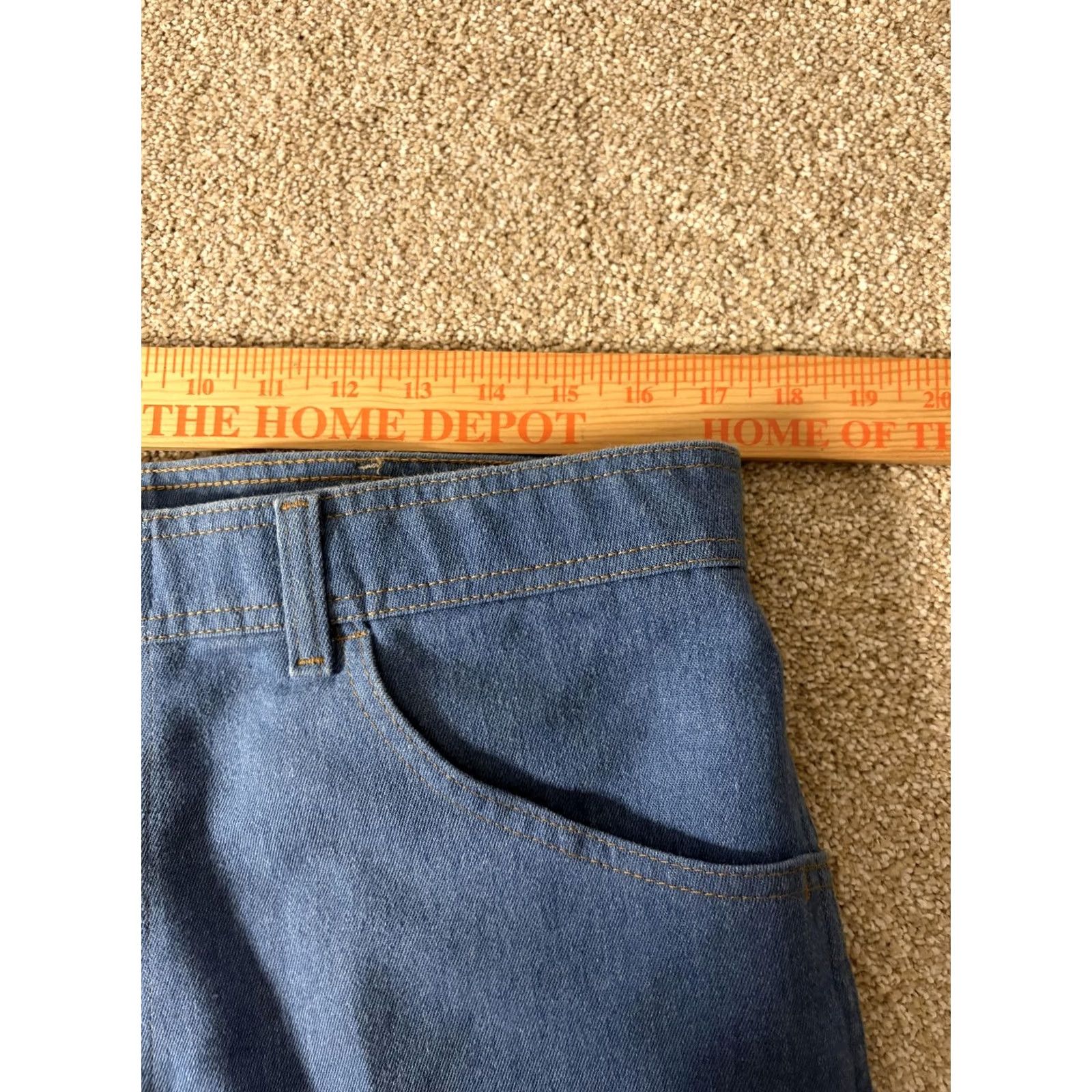 Wrangler Wrangler Jeans Mens 36x29 Light Wash Blue Denim Straight Leg Regular Fit Pants Size US 36 / EU 52 - 4 Thumbnail