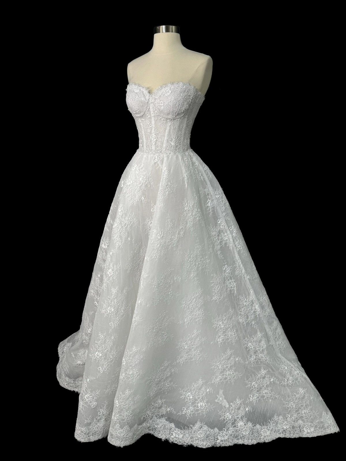 Other Preloved US 2 Anna Augusta French Corded Lace Bridal Gown Size XS / US 0-2 / IT 36-38 - 1 Thumbnail