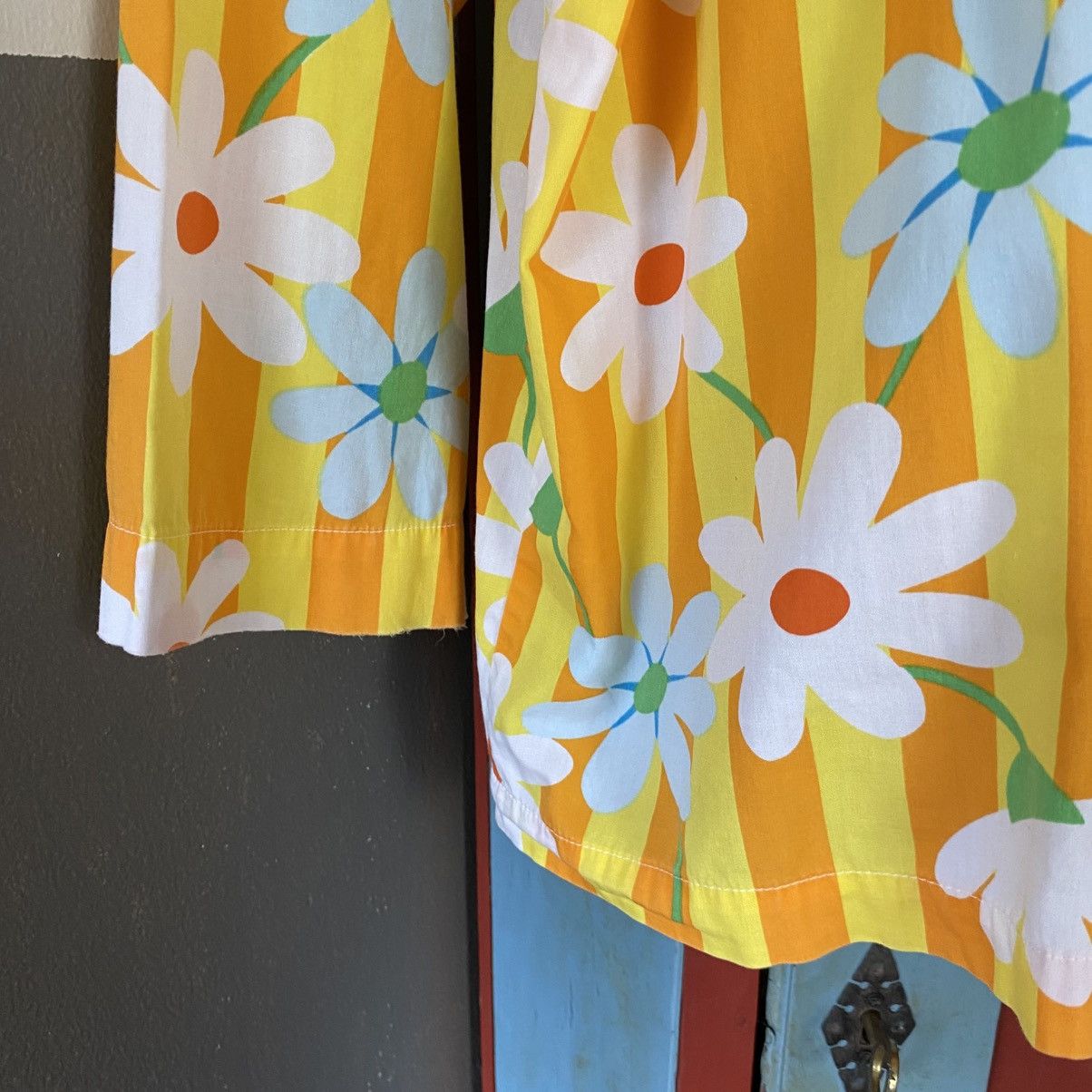Enrico Coveri Enrico Coveri Yellow Daisy Stripe Pajama Shirt Size L / US 10 / IT 46 - 13 Thumbnail