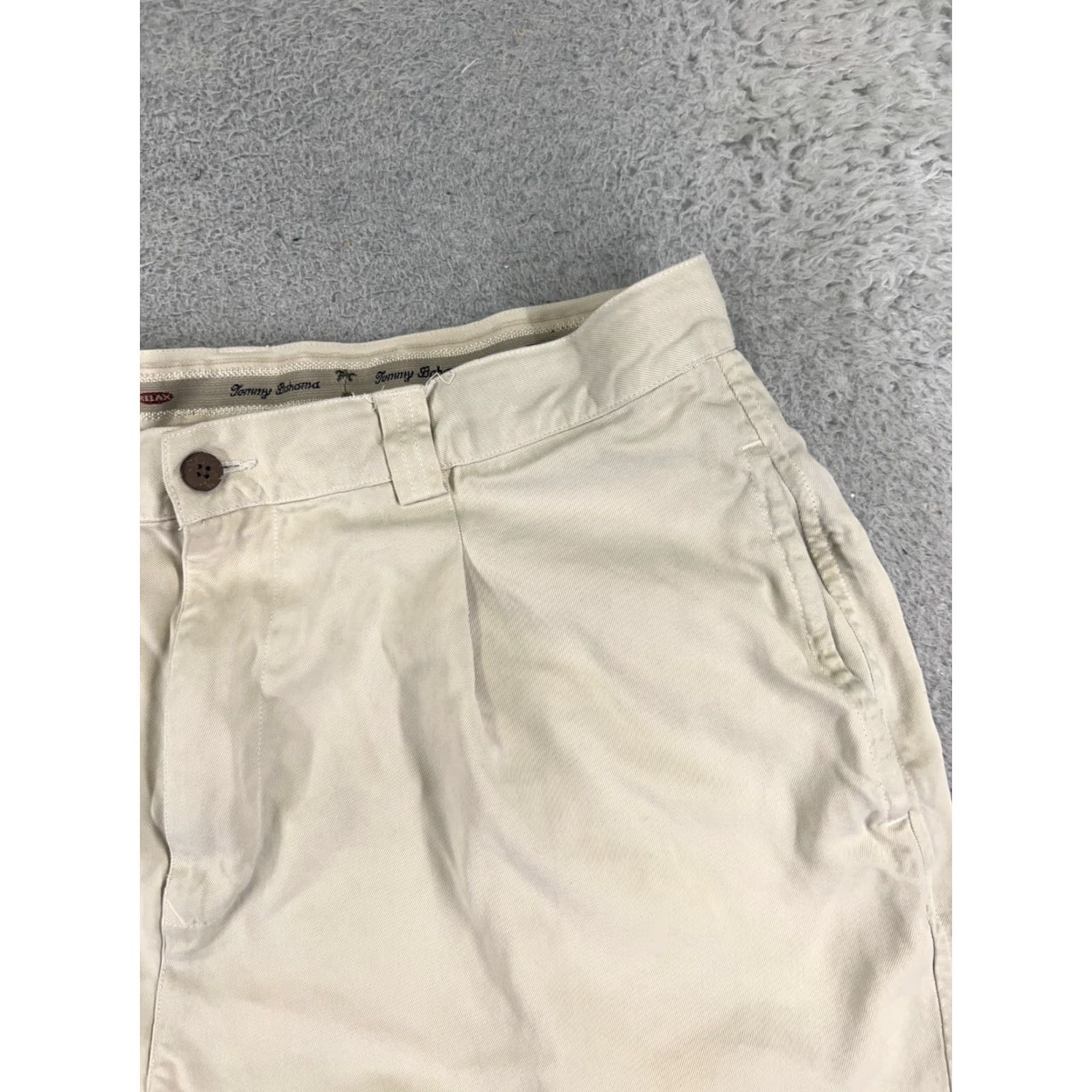 Tommy Bahama Tommy Bahama Shorts Men 36 Beige Silk Cotton Blend Bermuda Pleated 36x8 Mens Size US 36 / EU 52 - 5 Thumbnail