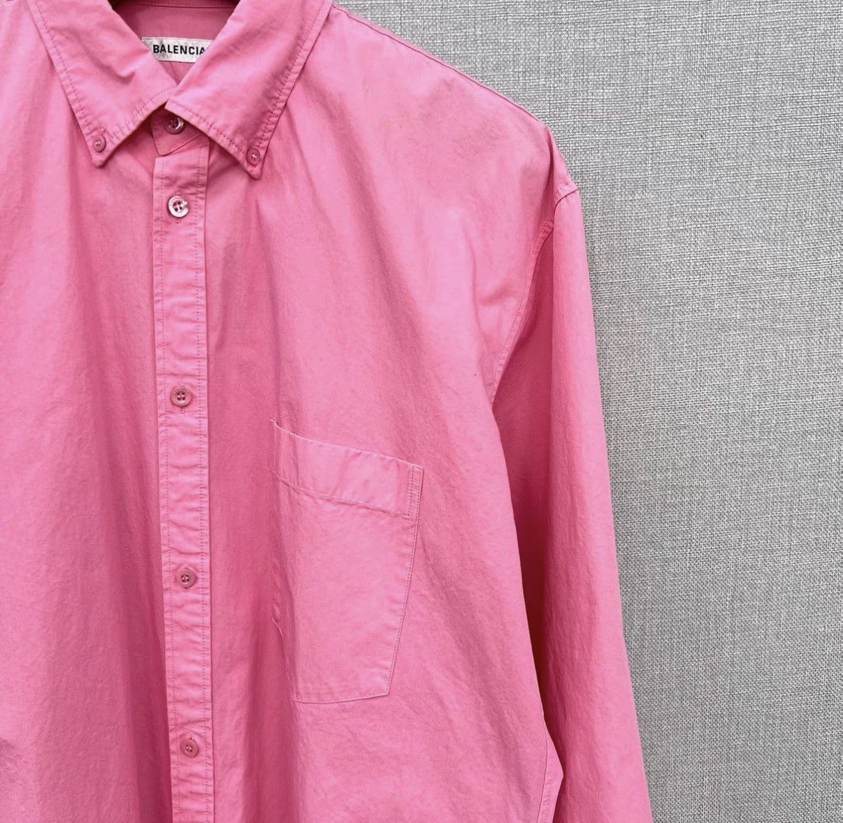 Balenciaga Balenciaga Pink Longline Letter Print Logo Shirt Size US XS / EU 42 / 0 - 3 Thumbnail