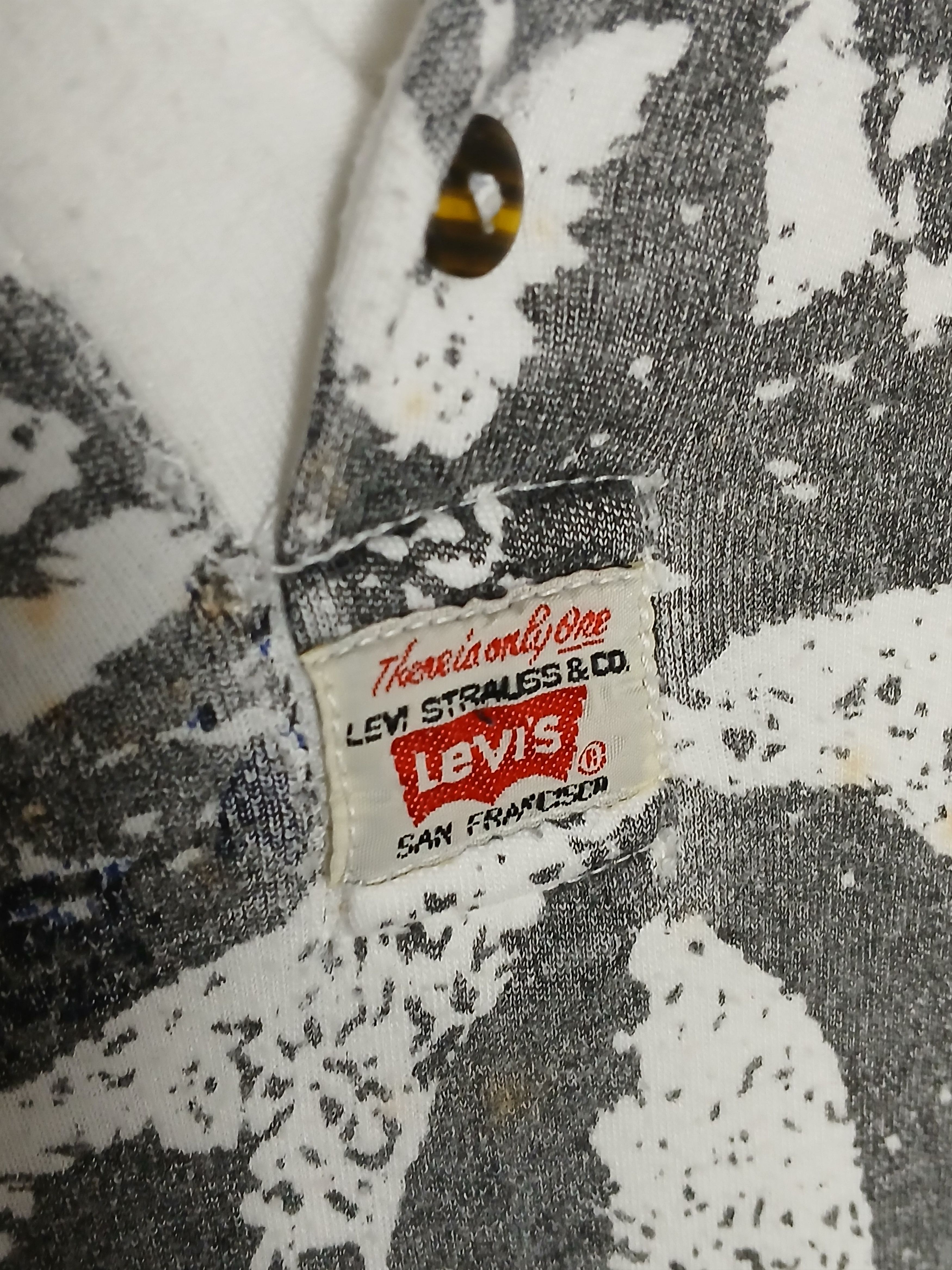 Levi's × Levi's Vintage Clothing × Vintage Vintage Levi's T-Shirt Size US L / EU 52-54 / 3 - 3 Thumbnail