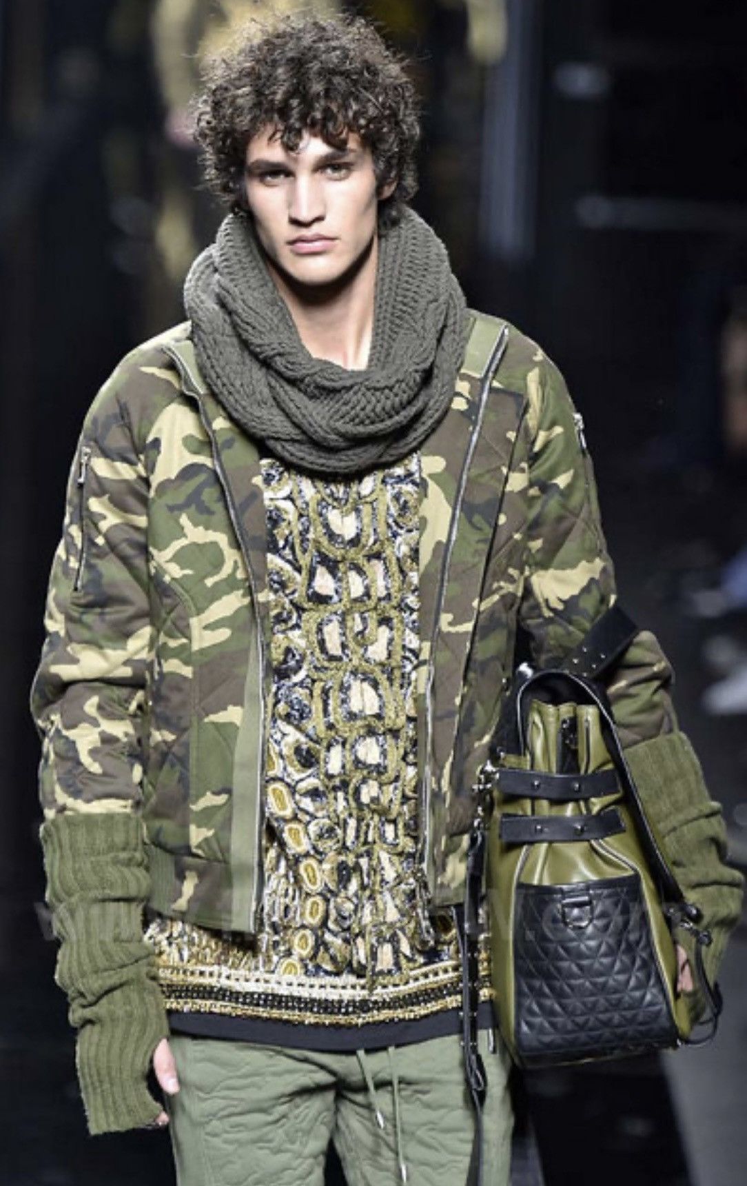 Balmain Runway Fw17 Balmain quilted padded cotton camo bomber jacket Size US M / EU 48-50 / 2 - 2 Thumbnail
