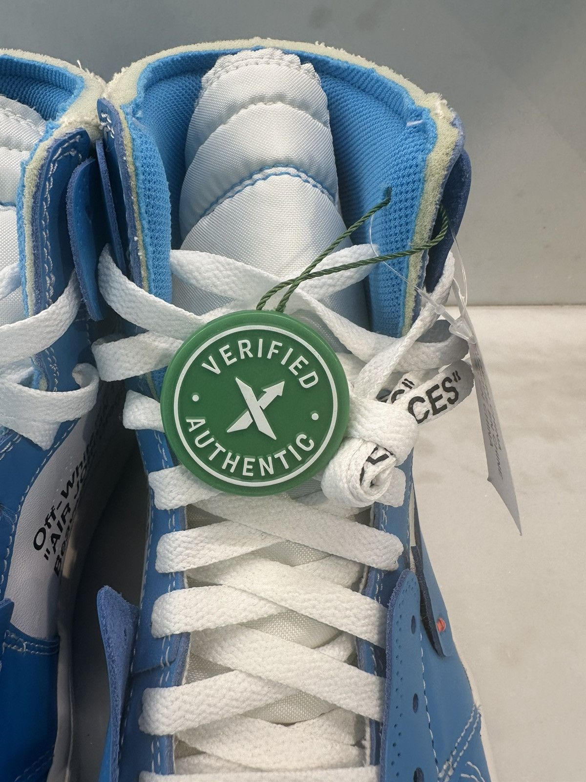 Nike Jordan 1 Off-White University Blue Size US 9.5 / EU 42-43 - 6 Thumbnail