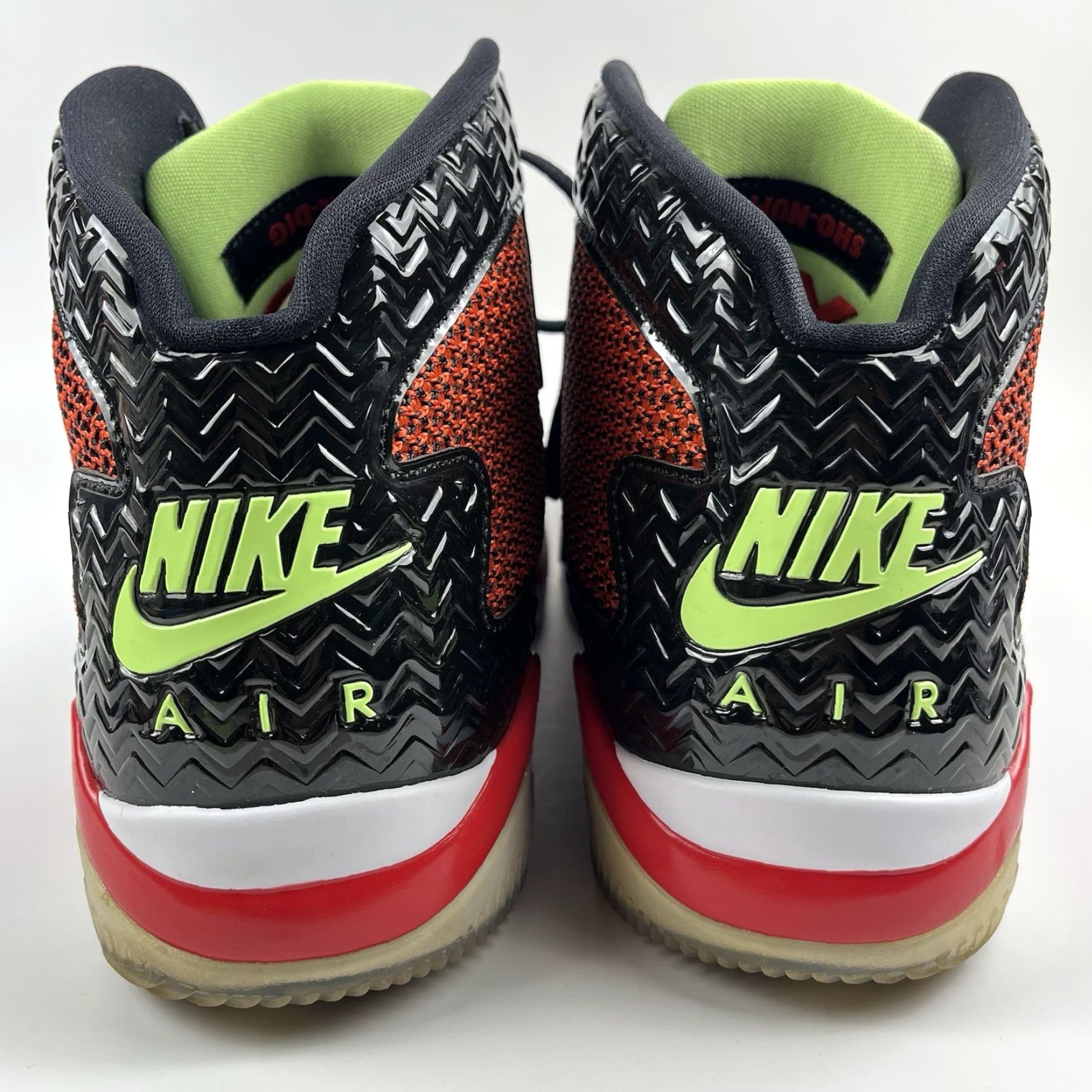 Jordan Brand Nike Air Jordan Spike 40 Men’s Size 11 Sneakers Ghost Green/Red/Black 819952-605 Size US 11 / EU 44 - 6 Thumbnail