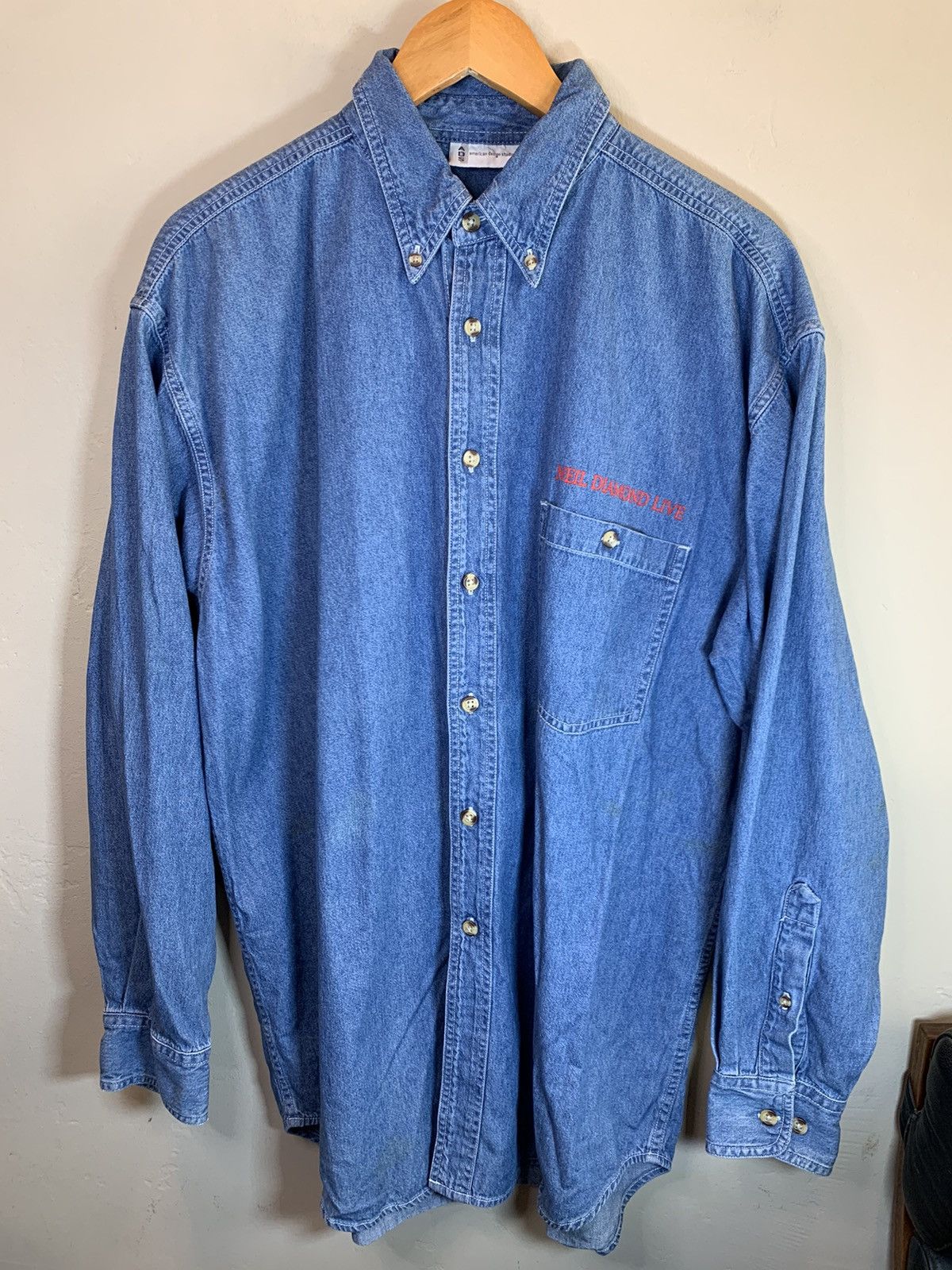 Band Tees × Vintage *RARE* Vintage 2001 Neil Diamond Live Denim Button Shirt - L Size US L / EU 52-54 / 3 - 2 Thumbnail