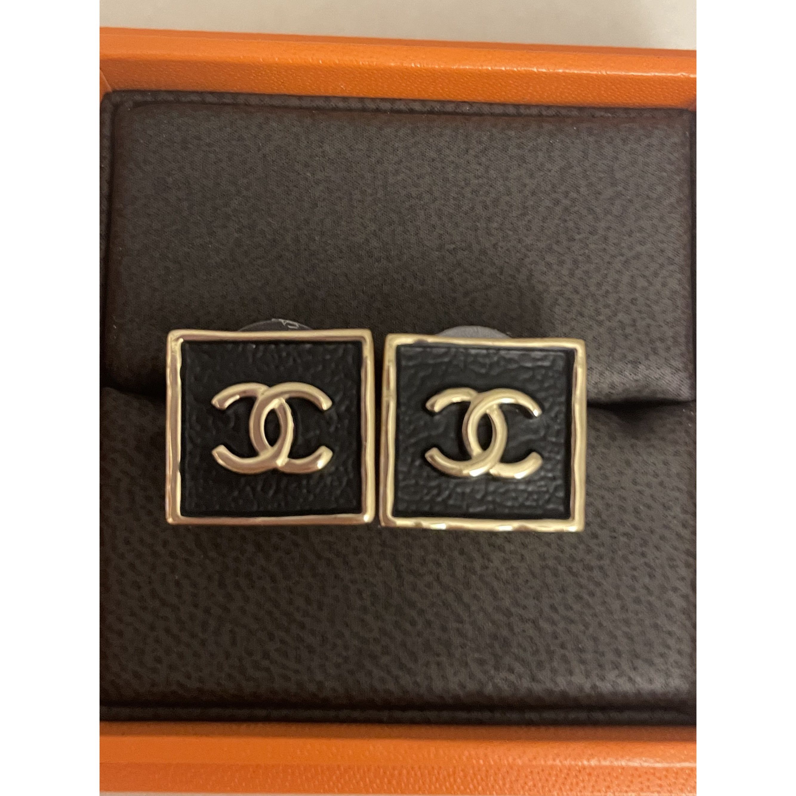 Chanel Chanel Gold-Tone Square Cufflinks With Black Leather Detaili Size ONE SIZE - 1 Thumbnail
