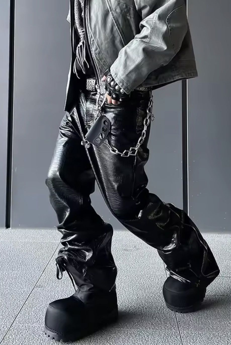 Japanese Brand Crinkled Faux Leather Pants Baggy Stacked PVC Trousers Size US 30 / EU 46 - 4 Thumbnail