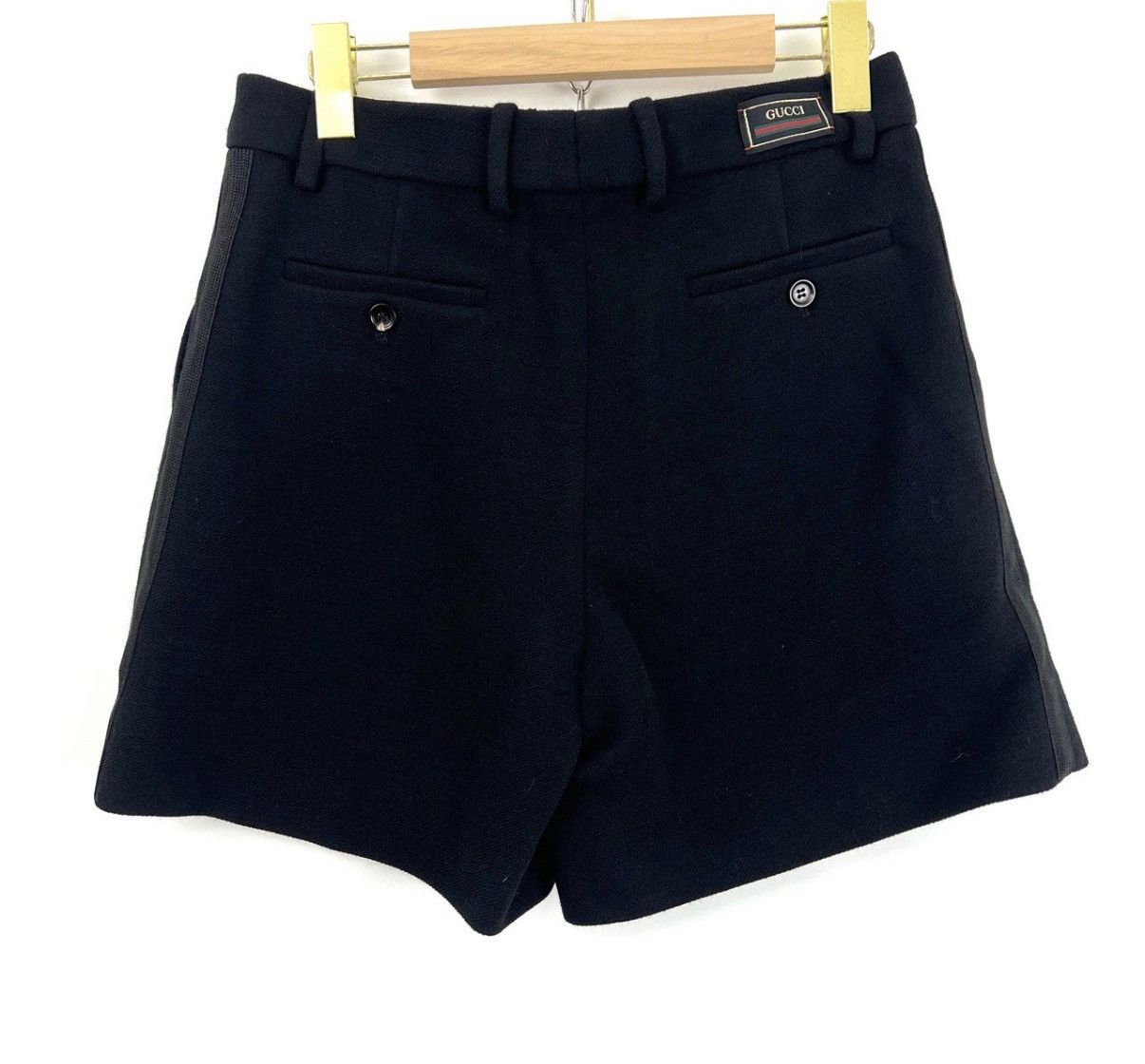 Gucci Gucci/Gold Logo Embroidered Shorts K12 Size 30" / US 8 / IT 44 - 2 Thumbnail