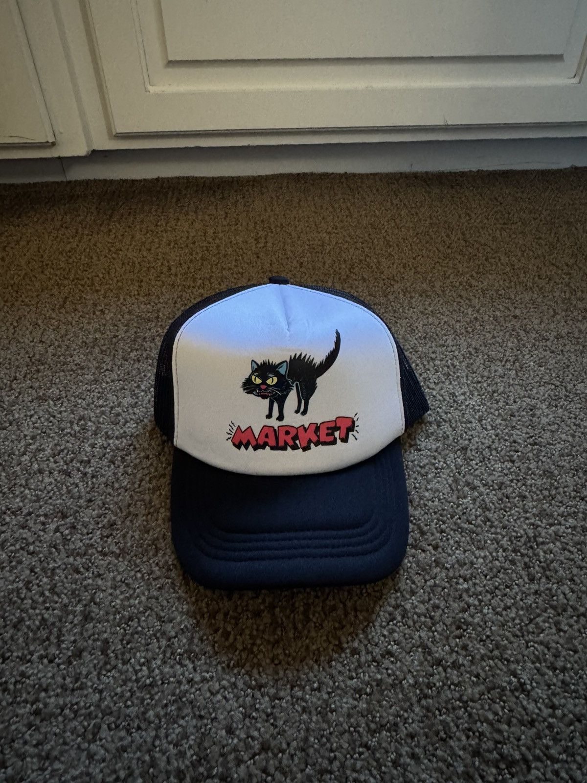 Market Market Black Cat Trucker Size ONE SIZE - 1 Thumbnail