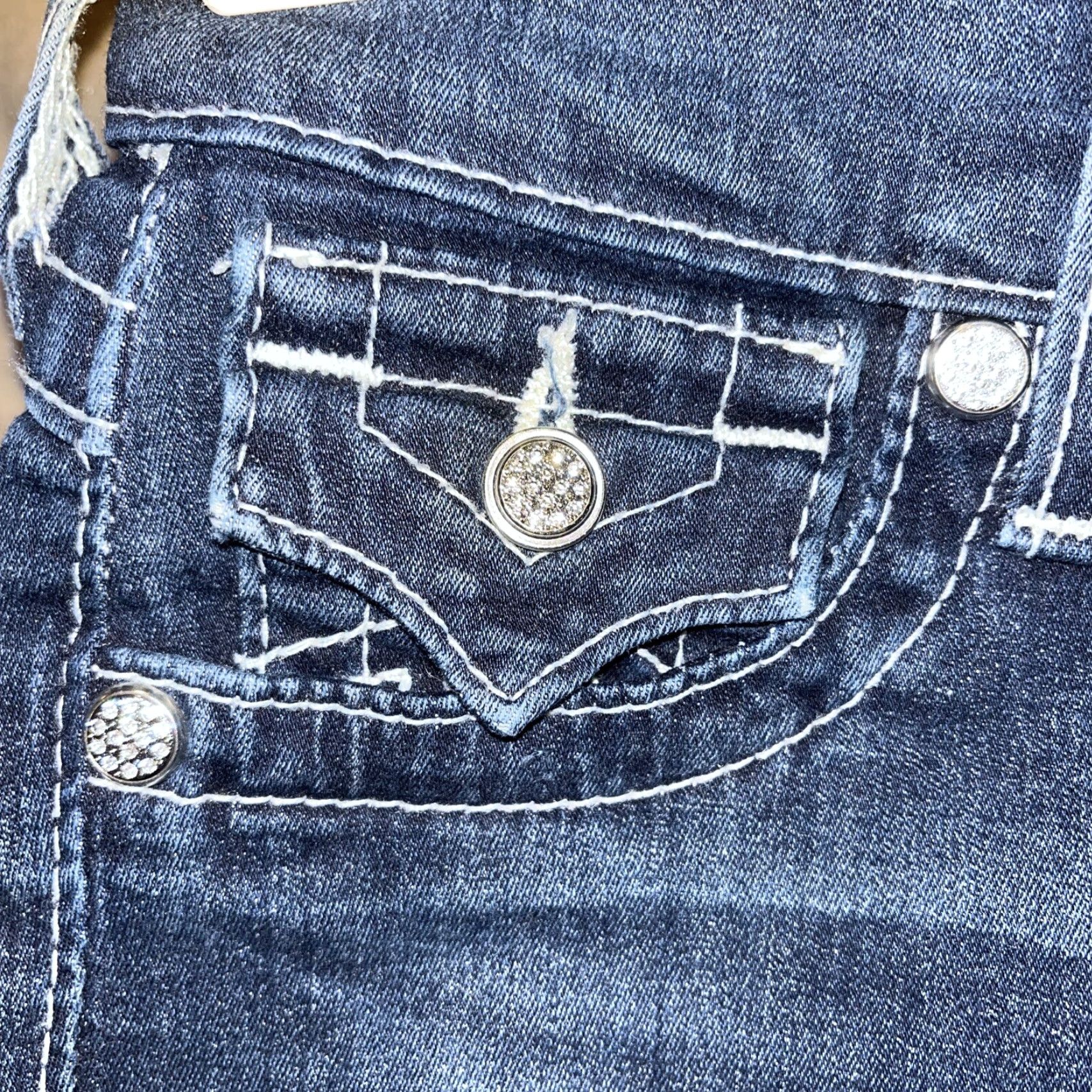 True Religion VINTAGE True Religion Women's Skinny Jeans Size 23 Blue Cotton Blend Dark Wash Slimming Stretch Rhinestone Size 40" / US 18 - 2 Thumbnail