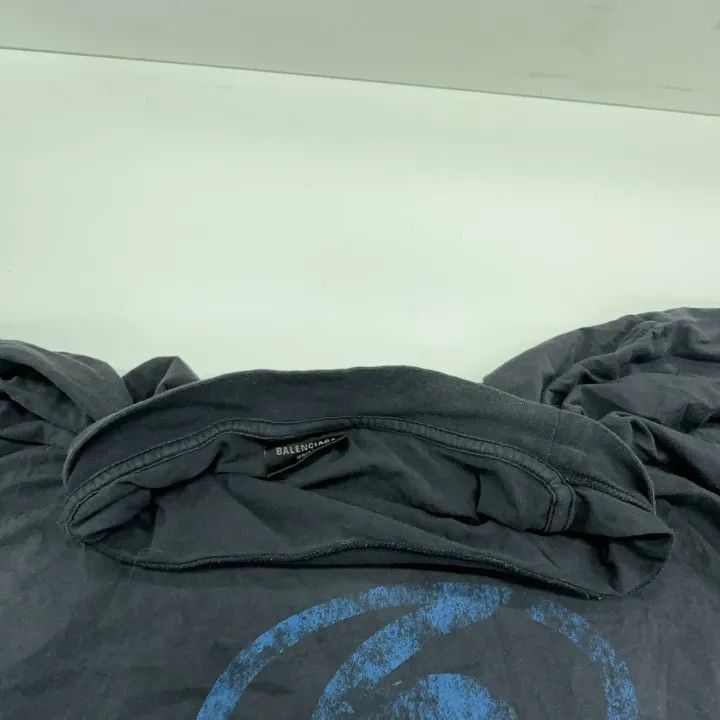 Balenciaga Balenciaga Balenciaga Distressed Logo Graphic Short Sleeve Size US S / EU 44-46 / 1 - 4 Thumbnail