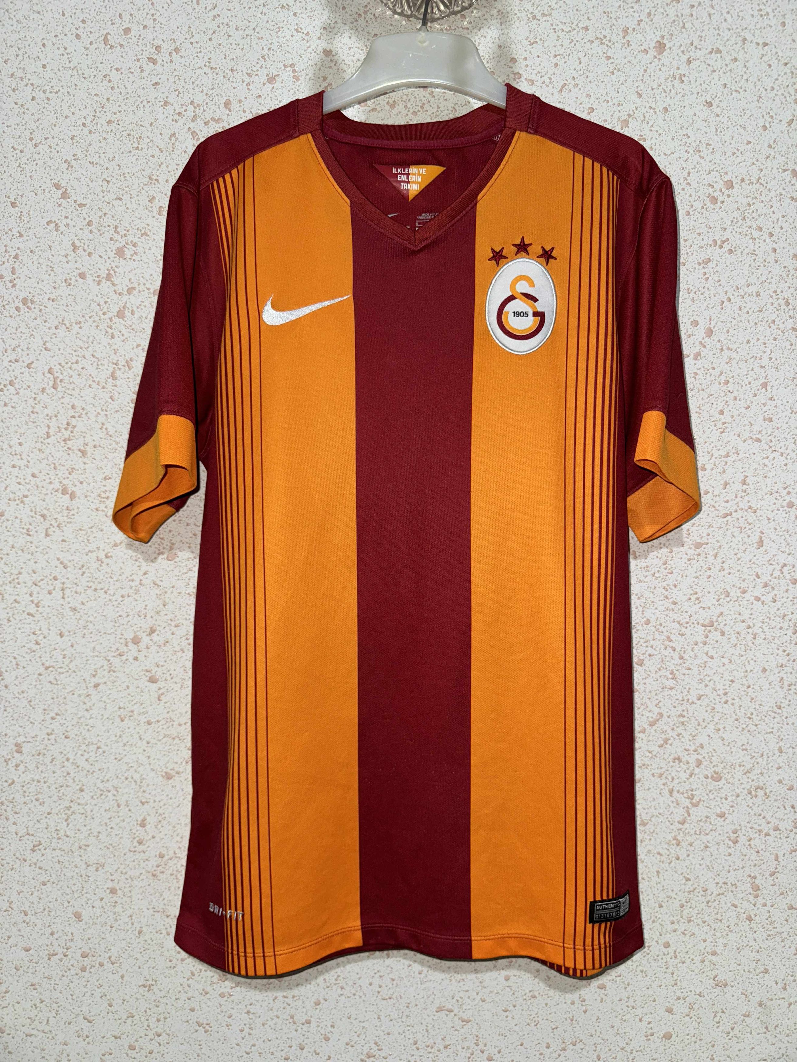 Nike Galatasaray 2014/15 Home Shirt - Sneijder #10 Size US S / EU 44-46 / 1 - 1 Thumbnail