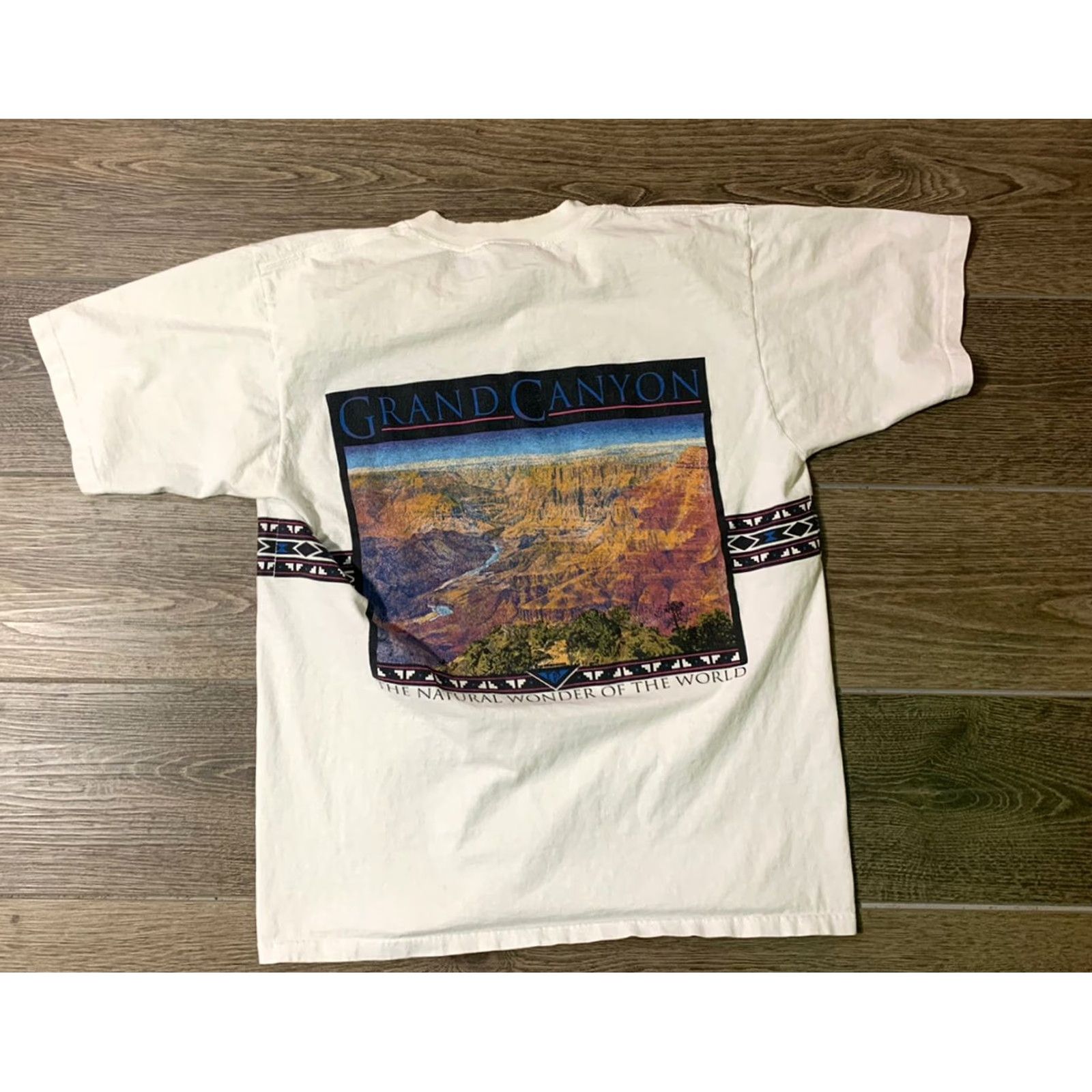 Vintage Grand Canyon Mens Large Wrap Around T Shirt Vintage Size US L / EU 52-54 / 3 - 3 Thumbnail