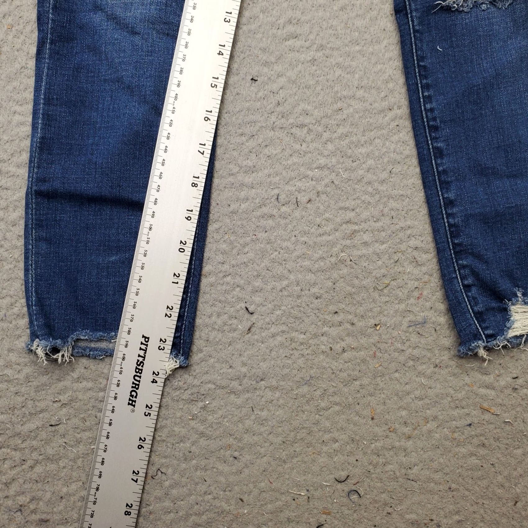 Abercrombie & Fitch Abercrombie & Fitch Jeans Womens 26/2 Blue Distressed High Rise Super Skinny Leg Size 26/2 Womens Distressed High Rise Jeans Size 26" / US 2 / IT 38 - 6 Thumbnail