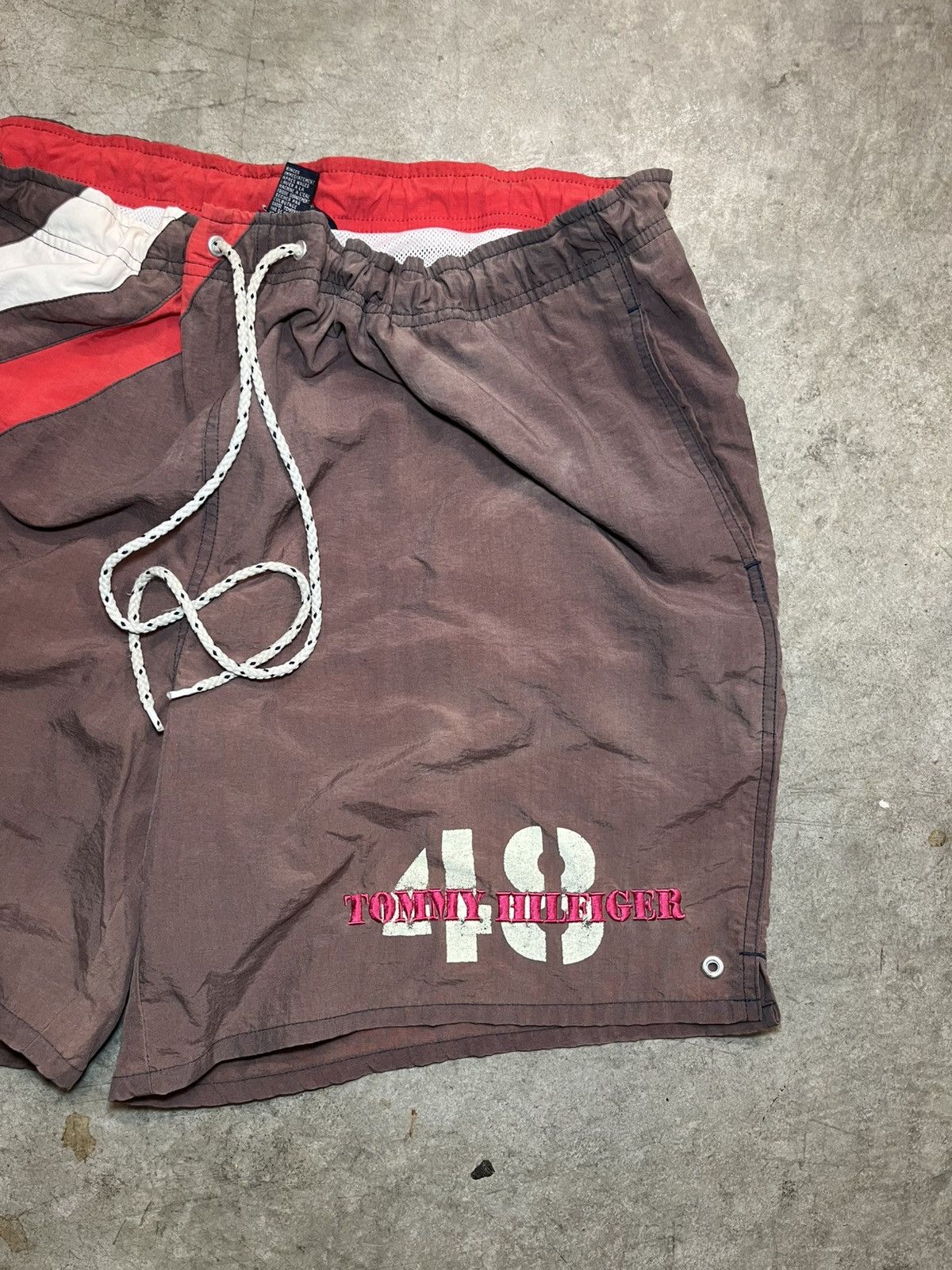Tommy Hilfiger Vintage Brown Size XL Tommy Hilfiger Shorts Two Pockets Size US 35 - 4 Thumbnail