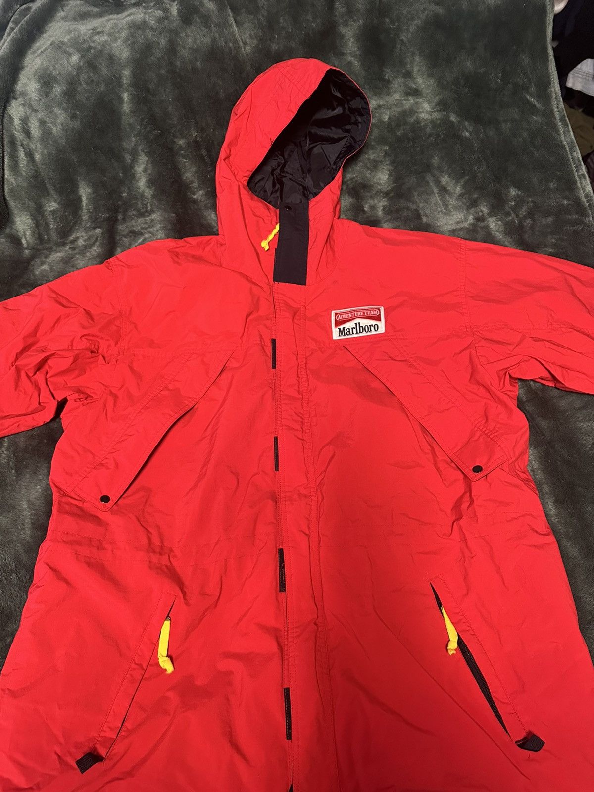 Marlboro Adventure Team VNTG 90s Marlboro Adventure Team Windbreaker Jacket Mens XL Size US XL / EU 56 / 4 - 2 Thumbnail