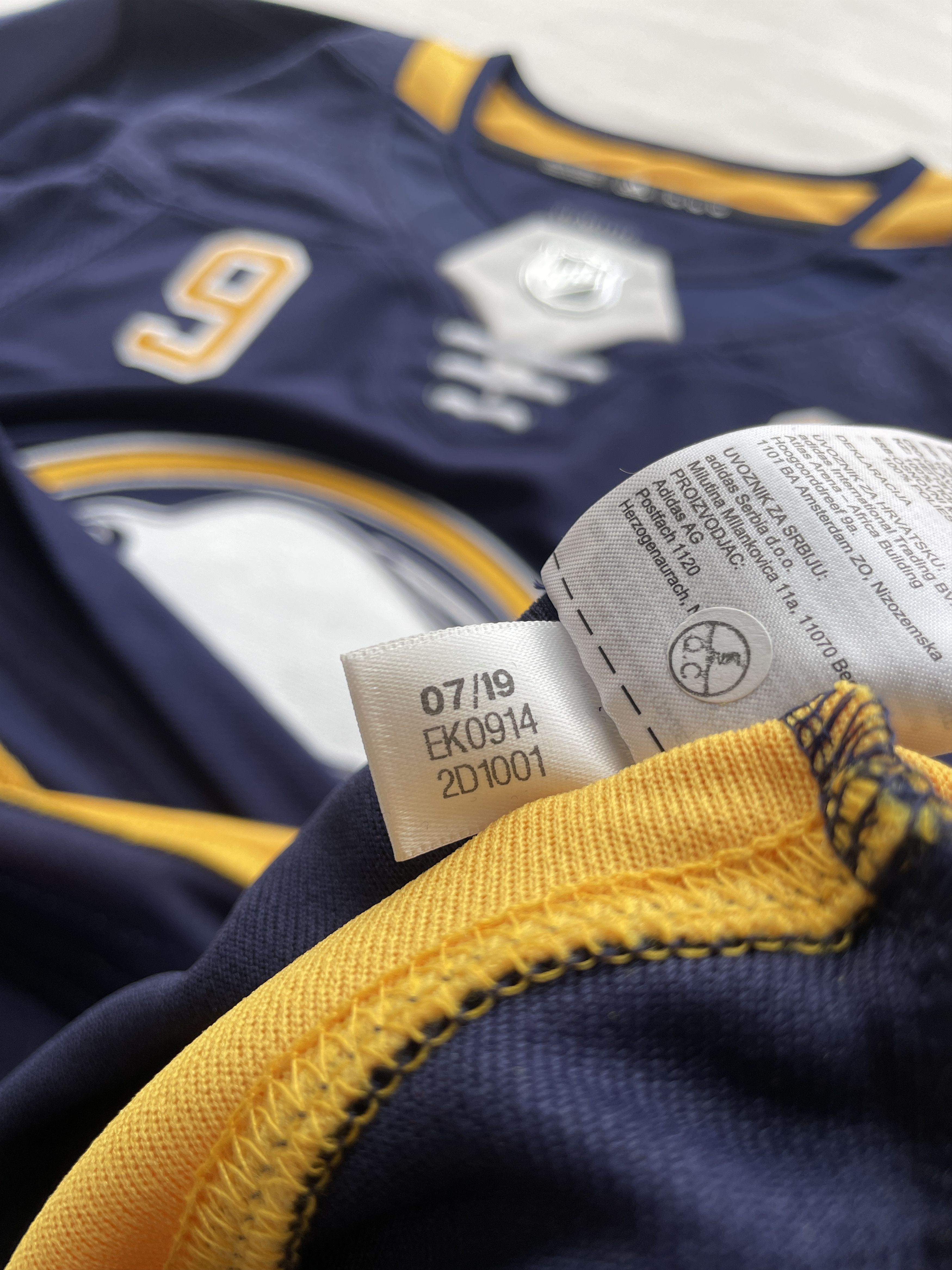 Adidas BNWT Buffalo Sabres NHL #9 Eichel Men's Authentic Jersey Size US M / EU 48-50 / 2 - 11 Thumbnail
