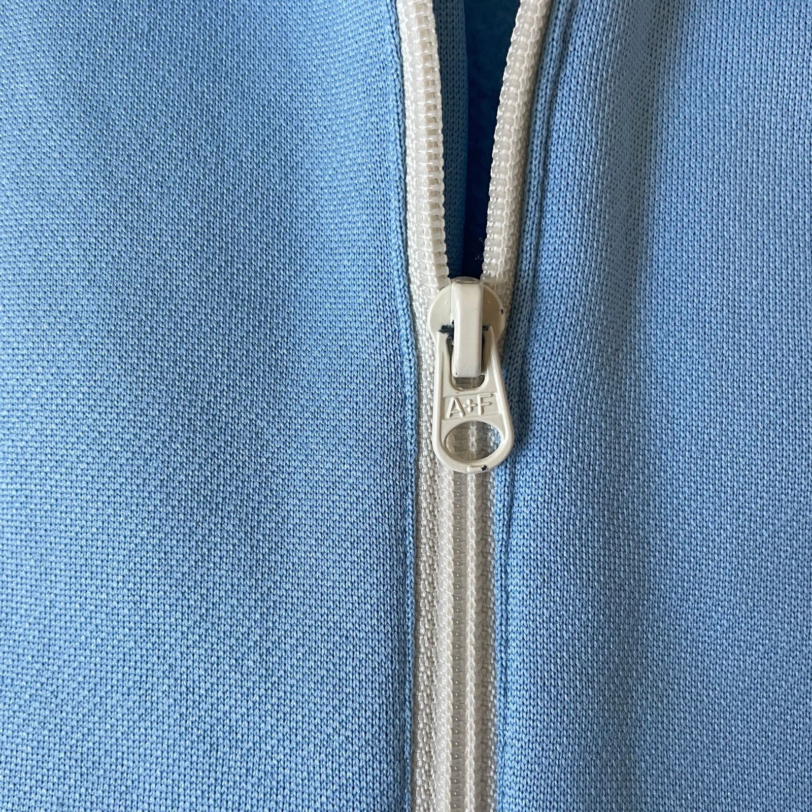 Abercrombie & Fitch Winged A&F Logo Powder Blue Track Jacket | Y2K Vintage XL Size US XL / EU 56 / 4 - 6 Thumbnail