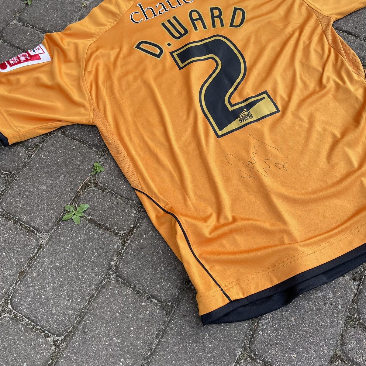 Le Coq Sportif Wolverhampton Le Coq Sportif Vintage Soccer Jersey Captions Size US XL / EU 56 / 4 - 15 Thumbnail