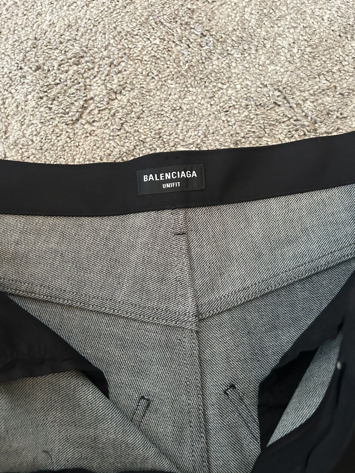 Balenciaga Balenciaga baggy trouser season24 Size US 31 - 12 Thumbnail