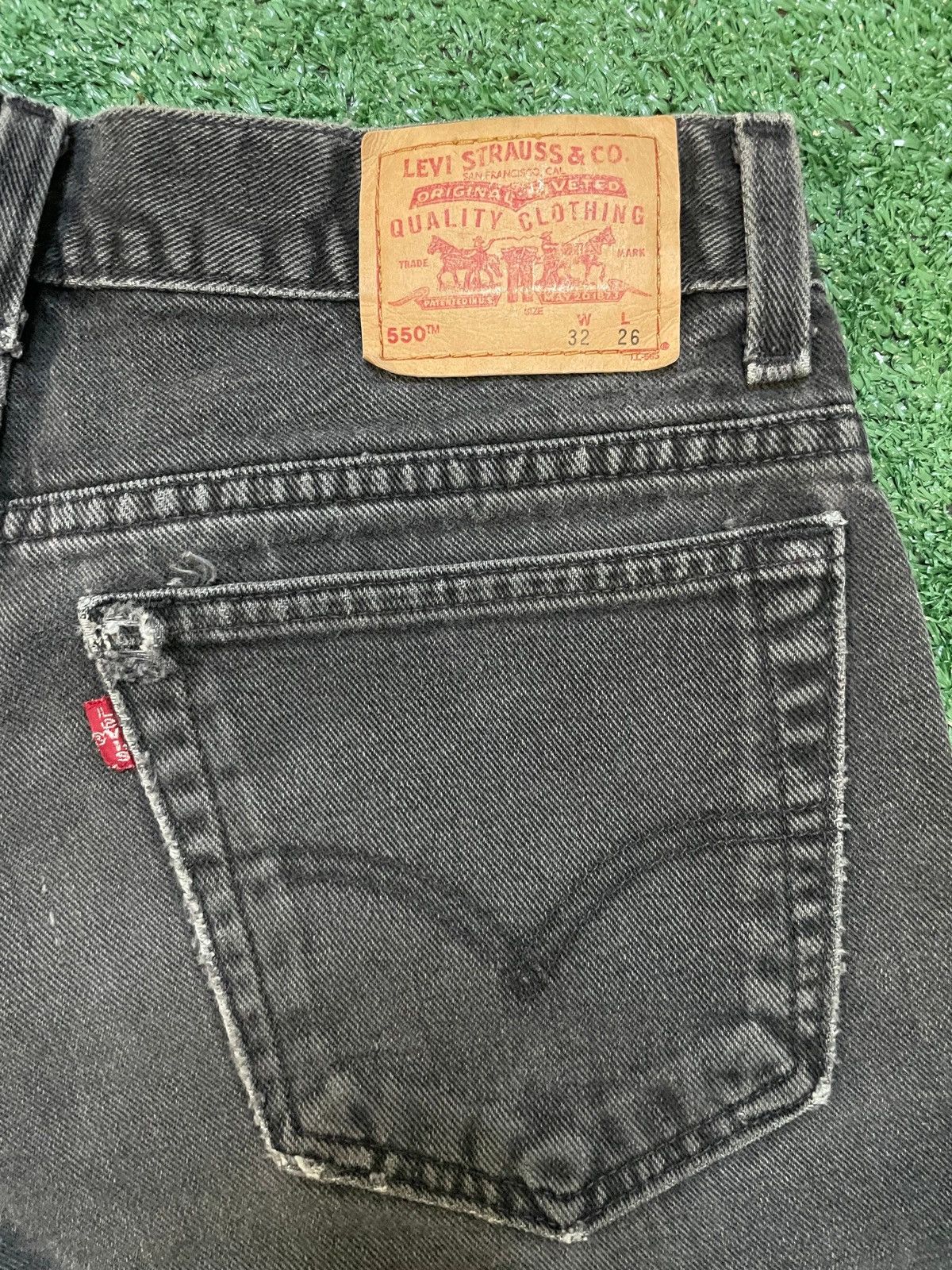 Levi's Vintage Levi 550 black Jean shorts Size US 30 / EU 46 - 3 Thumbnail