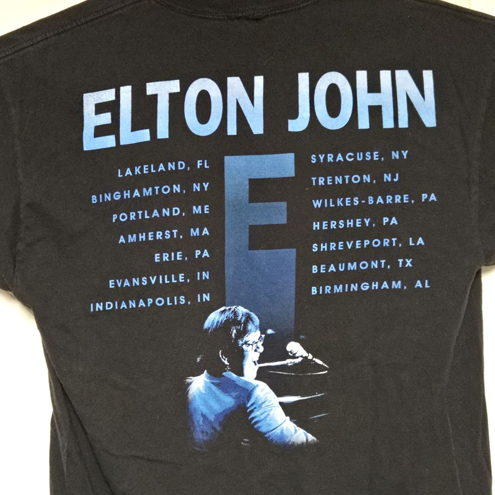 Vintage VINTAGE Elton John The Big Picture tour t-shirt Mens Large Black Shirt 1997 READ Size US L / EU 52-54 / 3 - 7 Thumbnail