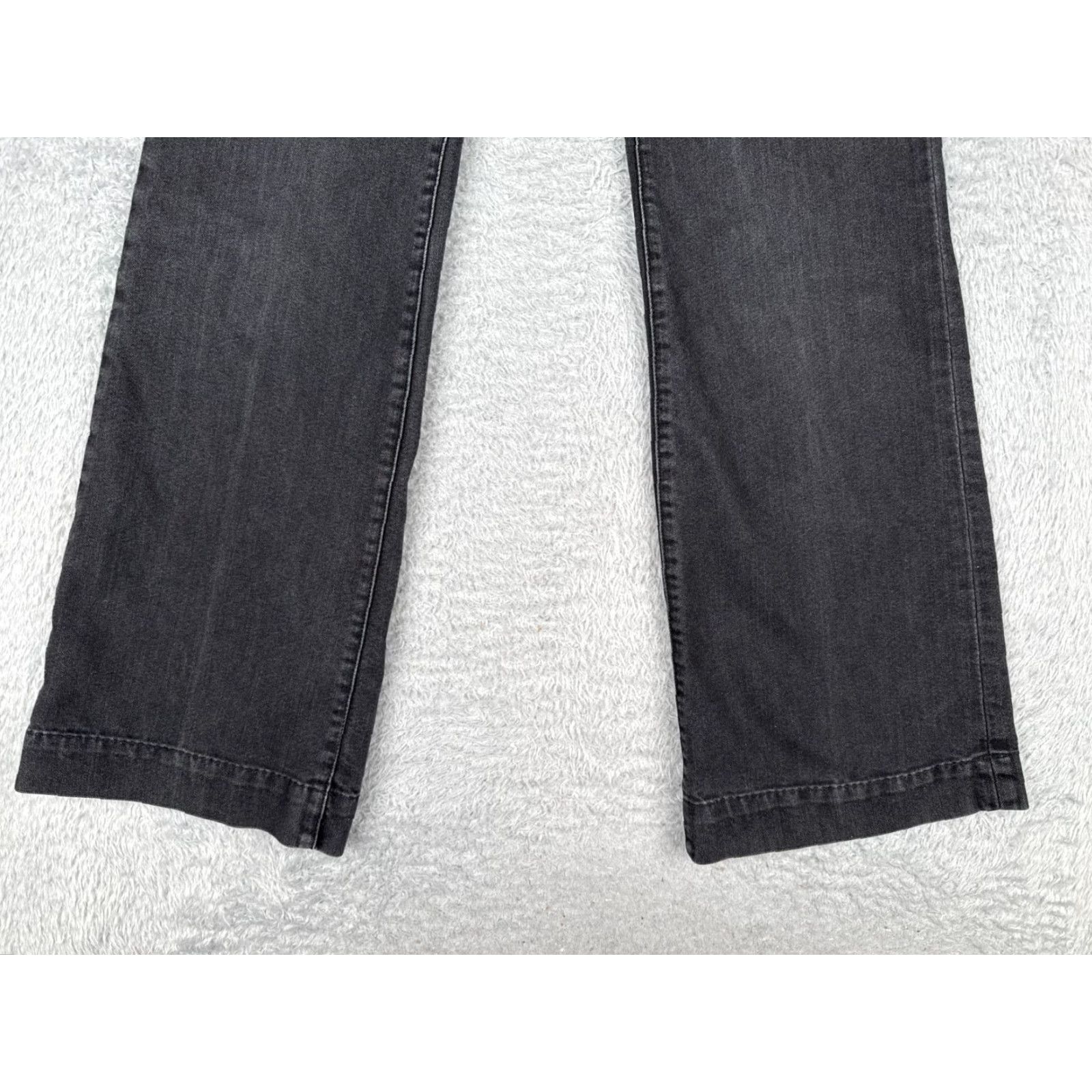 Banana Republic Banana Republic Jeans Women's 4 Black Denim Flared Regular Fit 30x31 Size 27" / US 4 / IT 40 - 2 Thumbnail