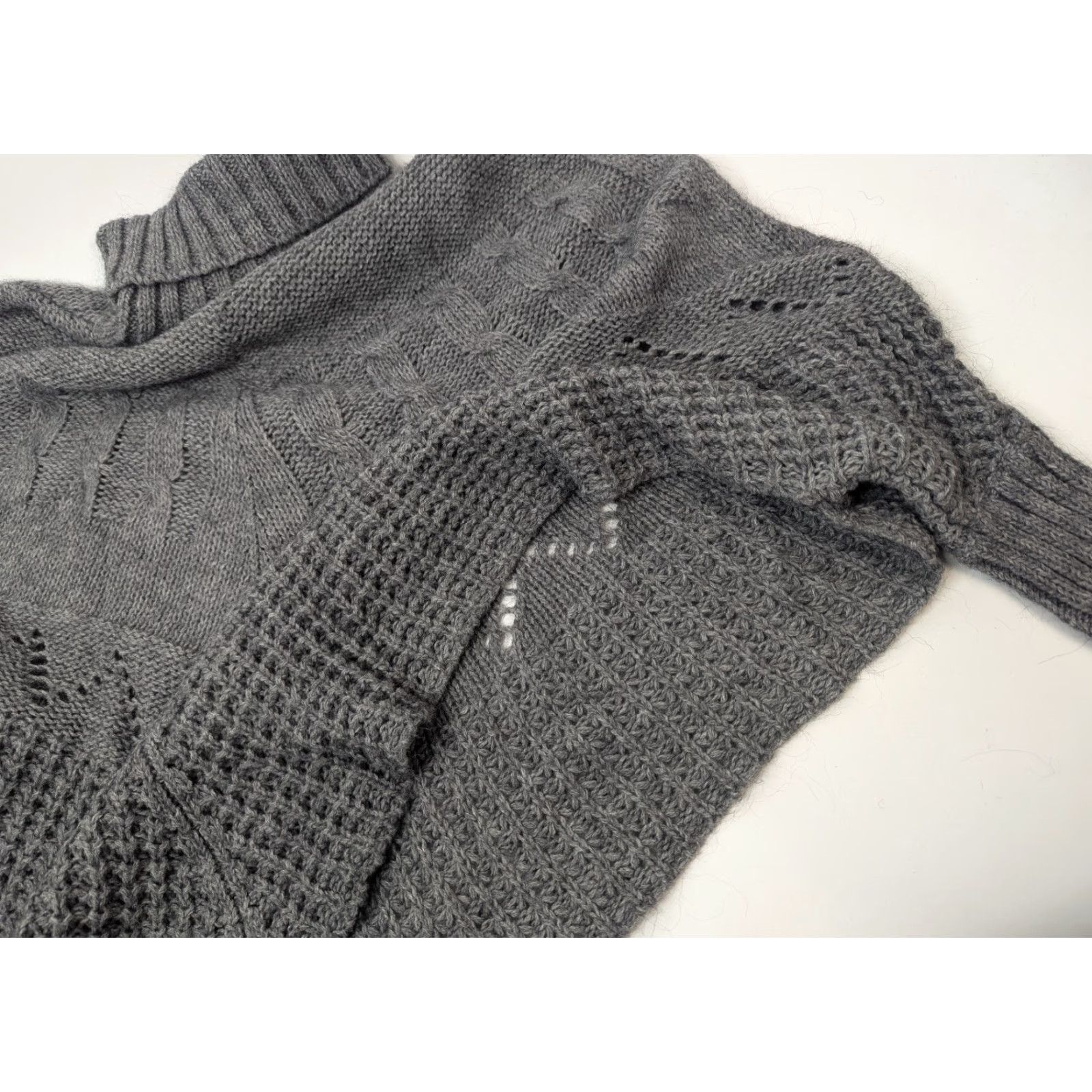 Peserico Iperico Italy Wool Mohair Grey Poncho Sweater Turtleneck One Size Old Money Size ONE SIZE - 7 Thumbnail