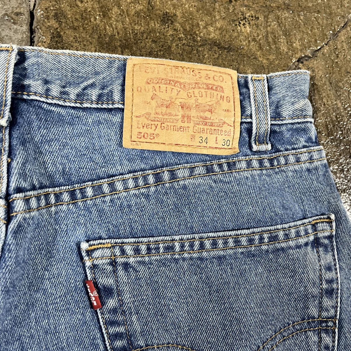Levi's × Vintage Crazy Vintage 90s Levi's 505 Faded Essential Skater Jeans Size US 34 / EU 50 - 4 Thumbnail