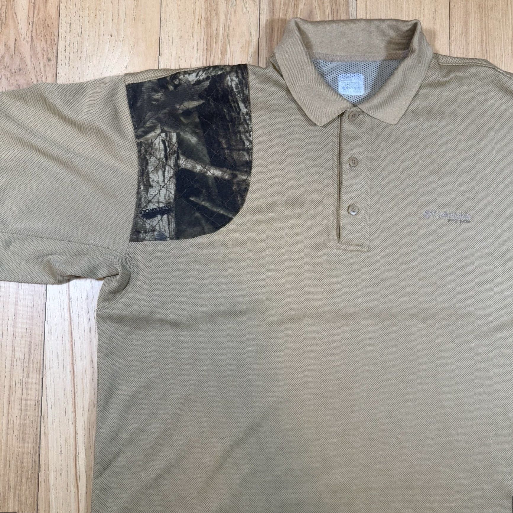 Vintage Columbia Polo Shirt Mens L Beige Omni-Shade Short Sleeve Shooting Pad Size US L / EU 52-54 / 3 - 2 Thumbnail