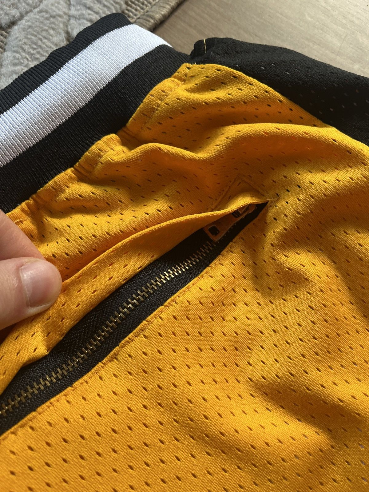 Vintage Basketball shorts All That Logo Cartoon Comics NBA Size US 36 / EU 52 - 6 Thumbnail