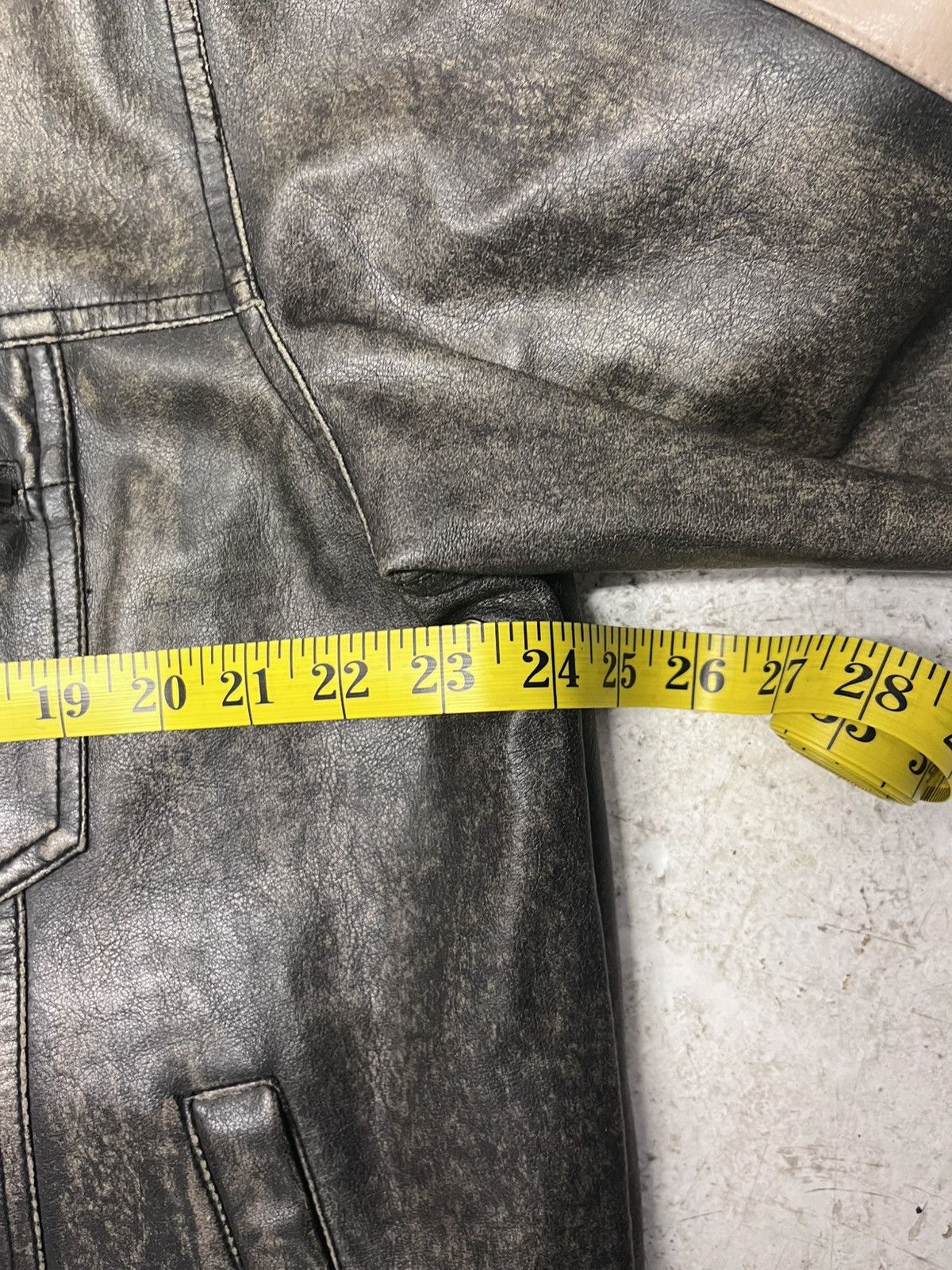 Vintage Vintage brown button up leather jacket Size US L / EU 52-54 / 3 - 4 Thumbnail