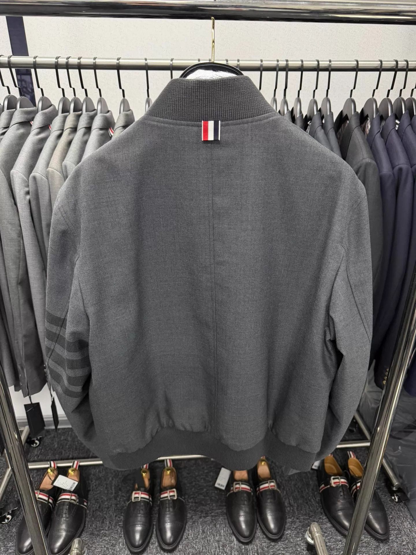 Thom Browne Thom Browne Dark Gray 4-Bar Wool Flight Jacket 3 Size US L / EU 52-54 / 3 - 2 Thumbnail