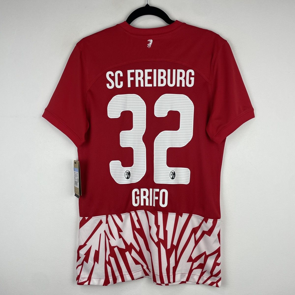 Nike SC Freiburg Vincenzo Grifo Home Jersey Nike Shirt 2023/2024 Size US M / EU 48-50 / 2 - 1 Thumbnail