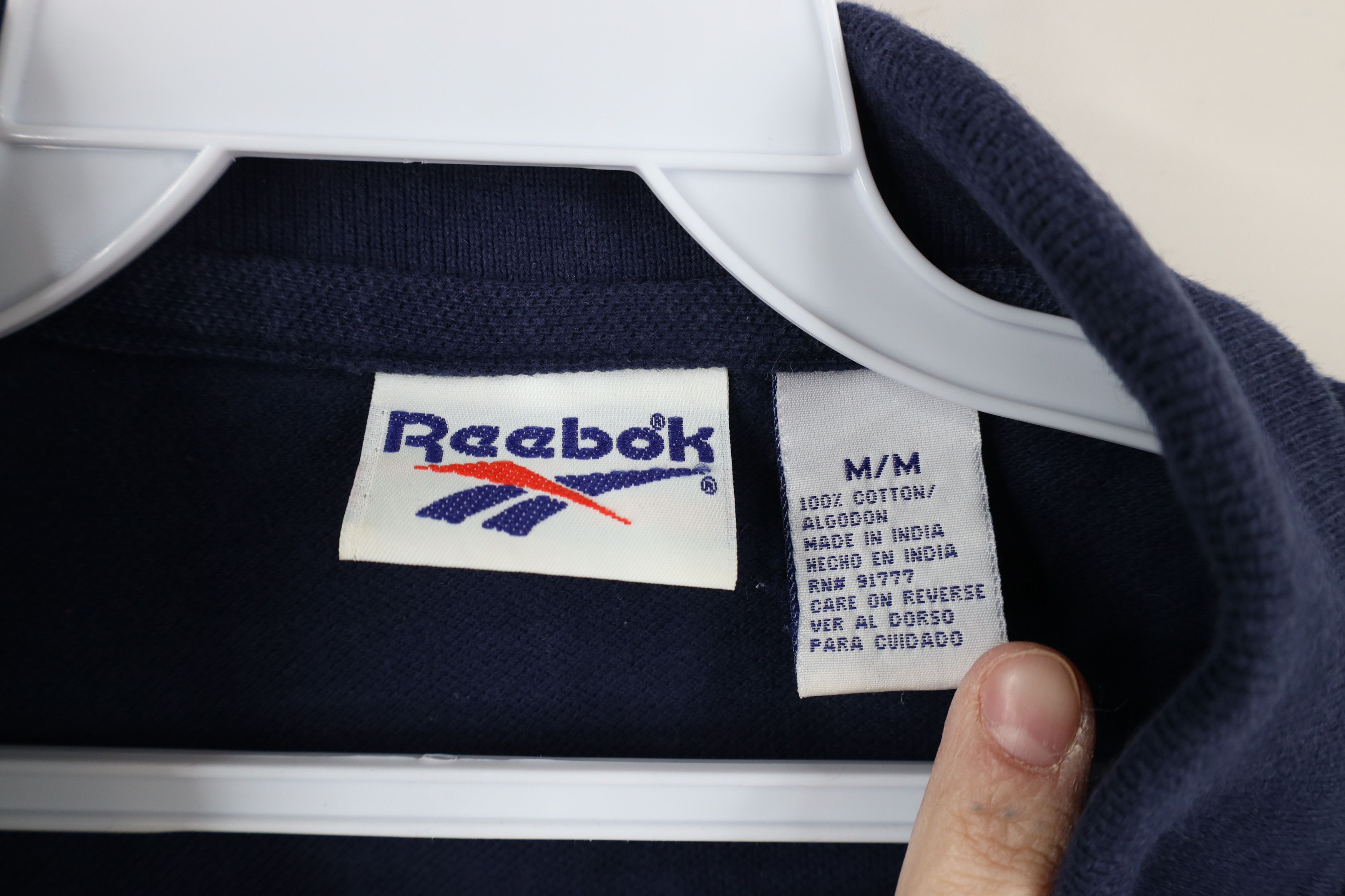 Reebok × Vintage Vintage 90s Reebok Spell Out Collared Polo Shirt Navy Blue Size M / US 6-8 / IT 42-44 - 9 Thumbnail